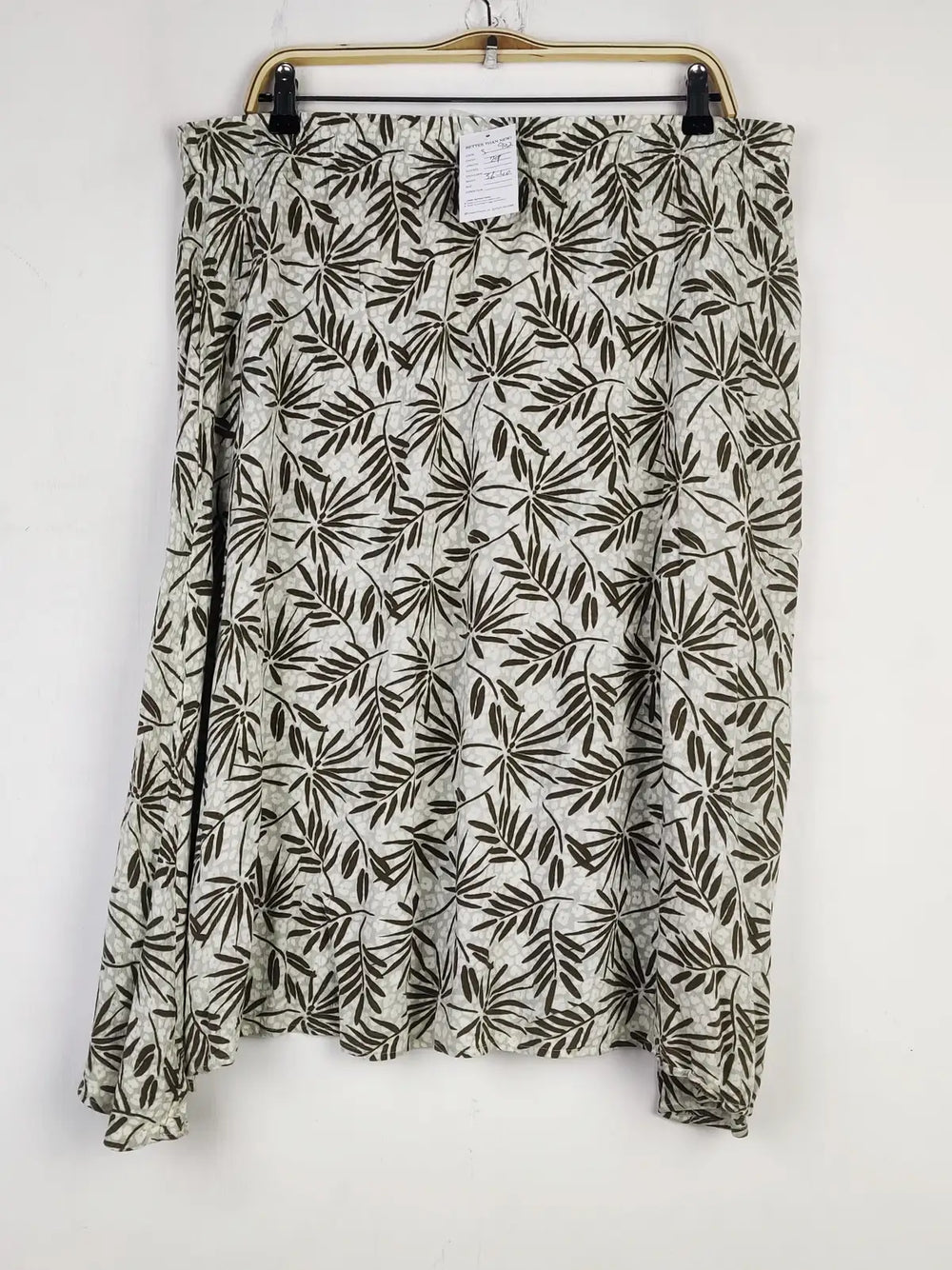 Buy online pre-used pre-loved 100% authentic & Original branded Damart (S-902) available in Pakistan. Top international brands avilable.