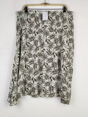 Buy online pre-used pre-loved 100% authentic & Original branded Damart (S-902) available in Pakistan. Top international brands avilable.