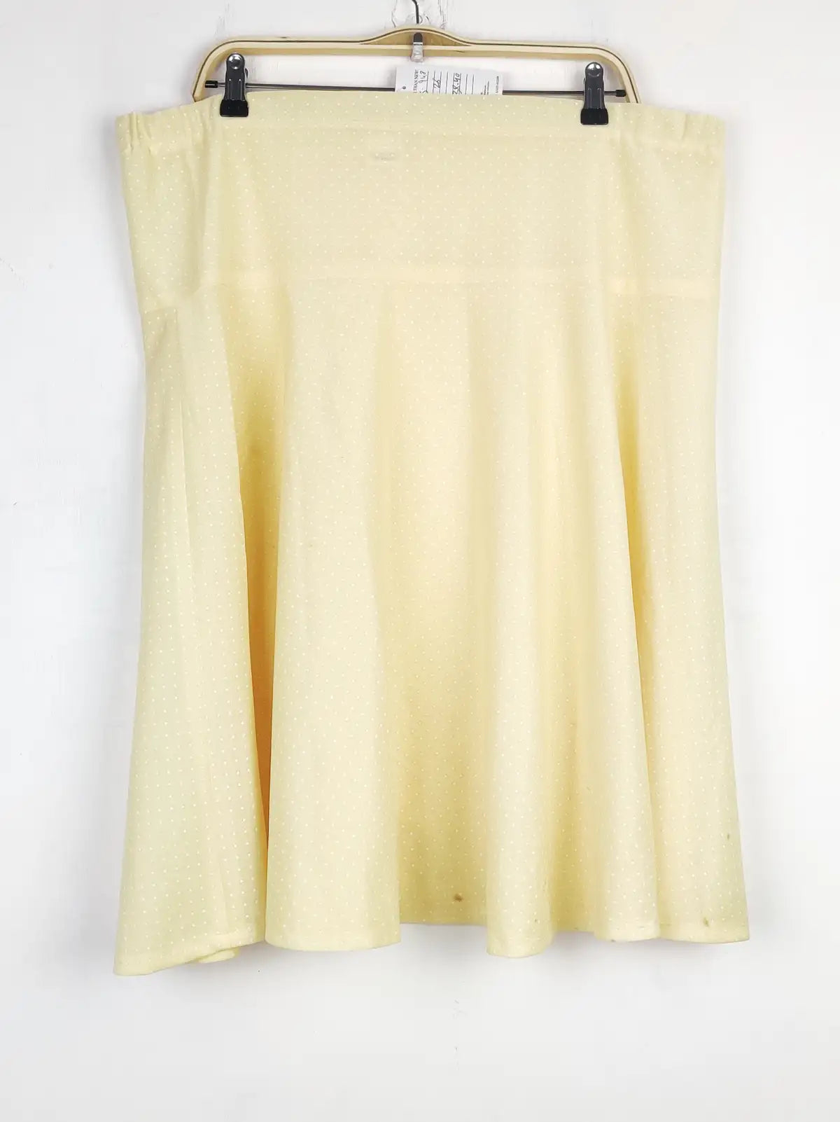 Buy online pre-used pre-loved 100% authentic & Original branded Debenhams (S-948) available in Pakistan. Top international brands avilable.
