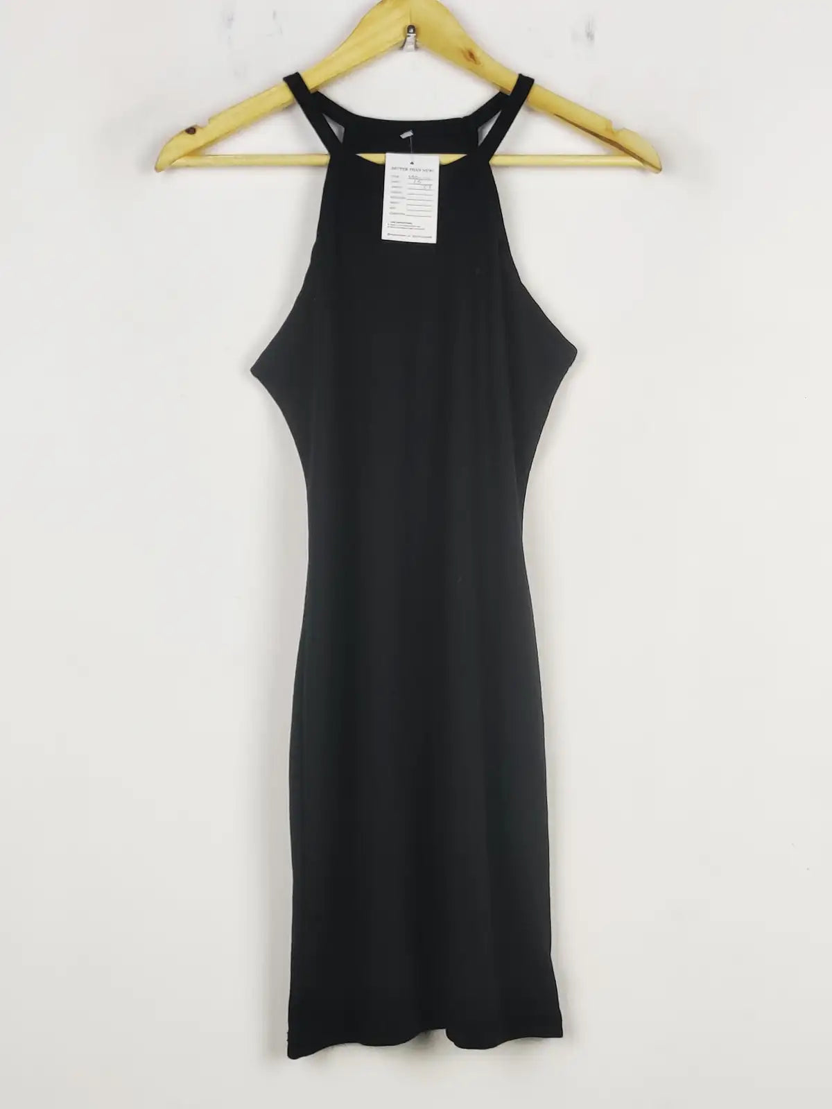 Buy online pre-used pre-loved 100% authentic & Original branded Unknown Brand (SBD-110) available in Pakistan. Top international brands avilable.