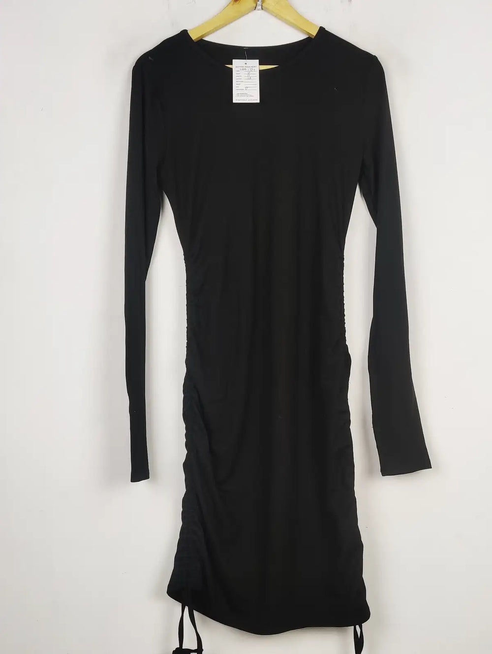 Buy online pre-used pre-loved 100% authentic & Original branded Unknown Brand (SBD-134) available in Pakistan. Top international brands avilable.
