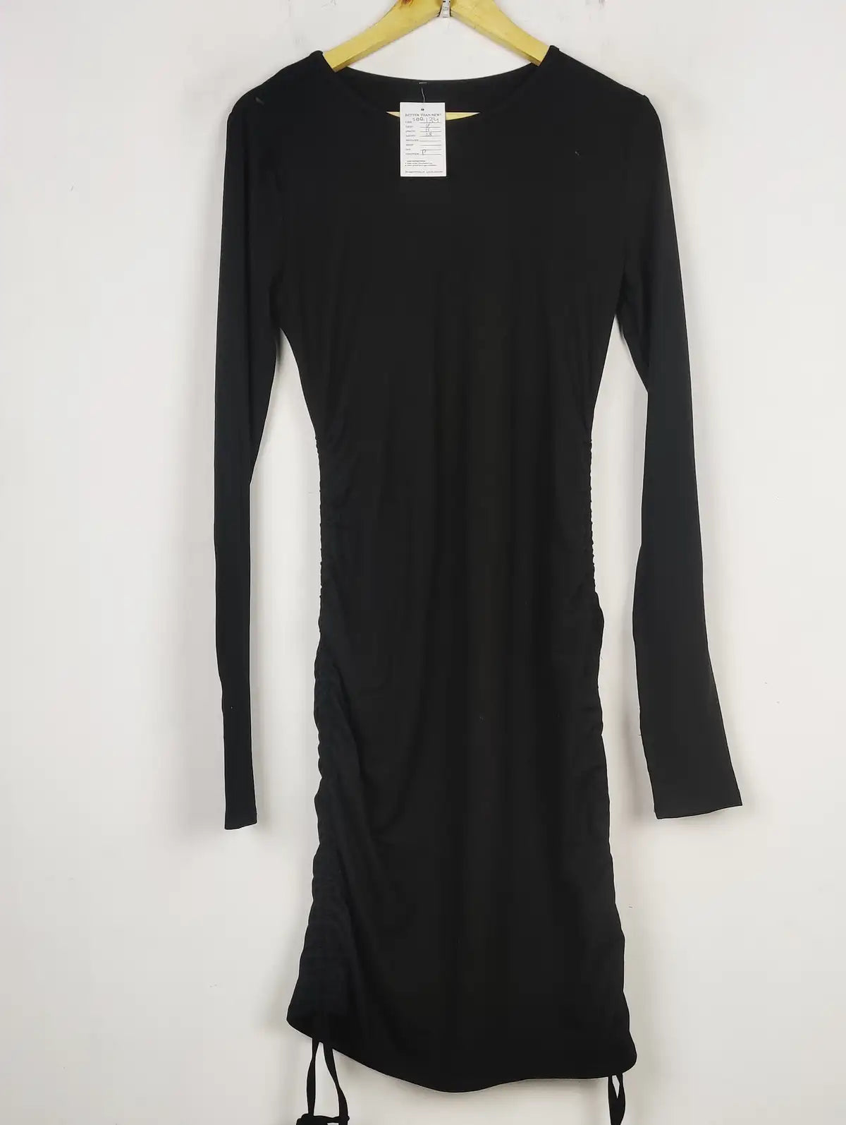 Buy online pre-used pre-loved 100% authentic & Original branded Unknown Brand (SBD-134) available in Pakistan. Top international brands avilable.