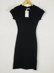 Buy online pre-used pre-loved 100% authentic & Original branded H&M (SBD-13) available in Pakistan. Top international brands avilable.