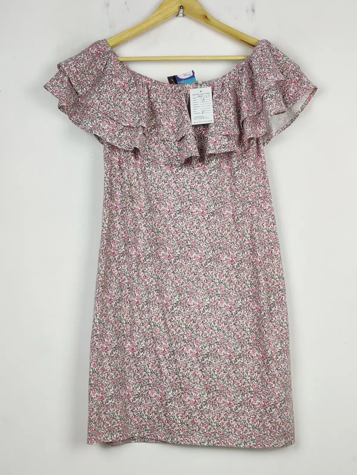 Buy online pre-used pre-loved 100% authentic & Original branded H&M (SBD-140) available in Pakistan. Top international brands avilable.