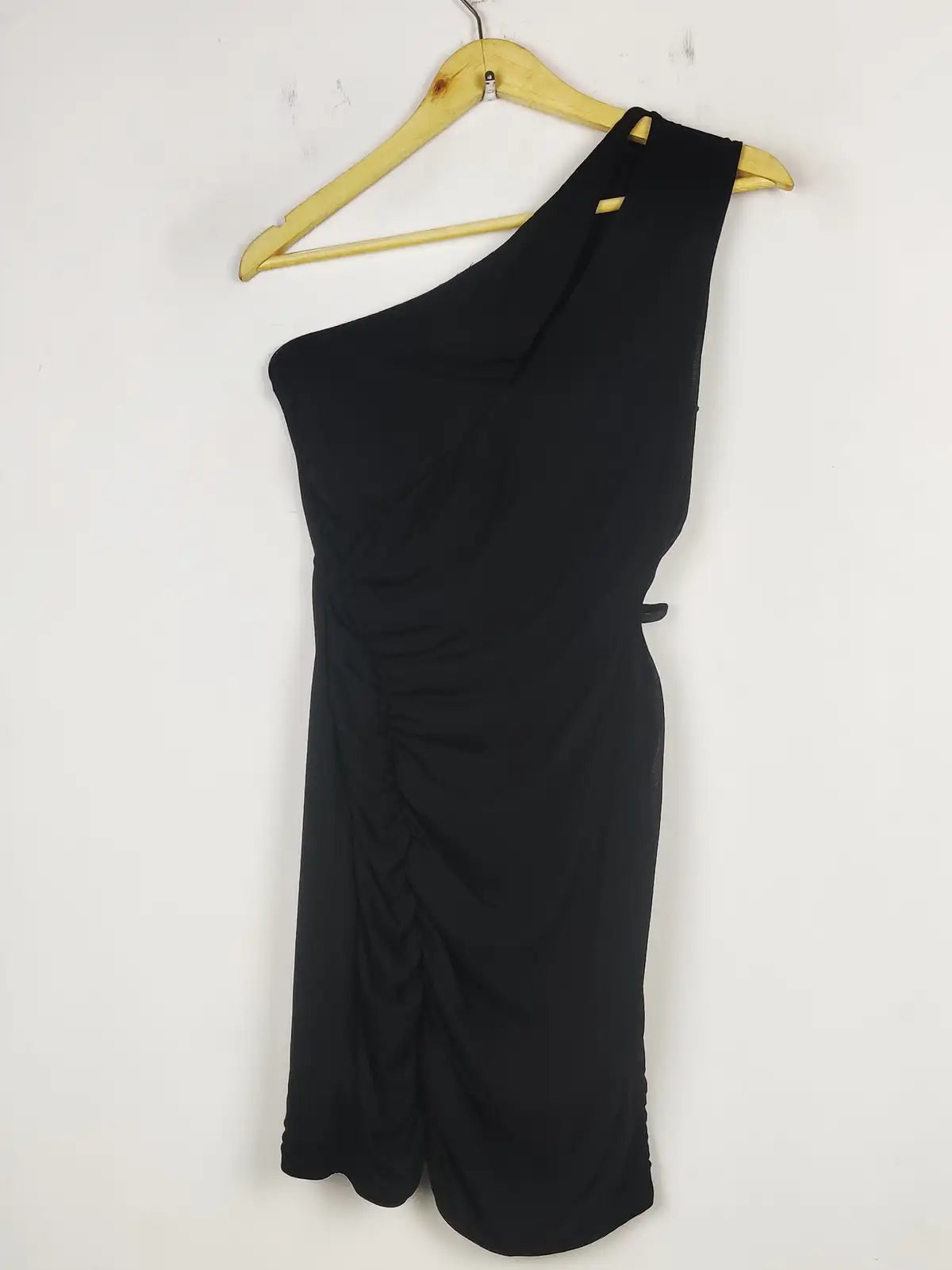 Buy online pre-used pre-loved 100% authentic & Original branded Shein (SBD-150) available in Pakistan. Top international brands avilable.