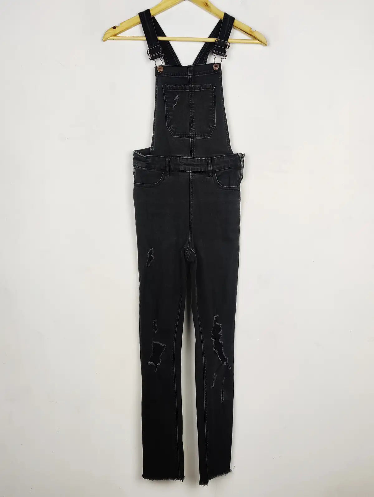 Buy online pre-used pre-loved 100% authentic & Original branded New Look (SBD-262) available in Pakistan. Top international brands avilable.