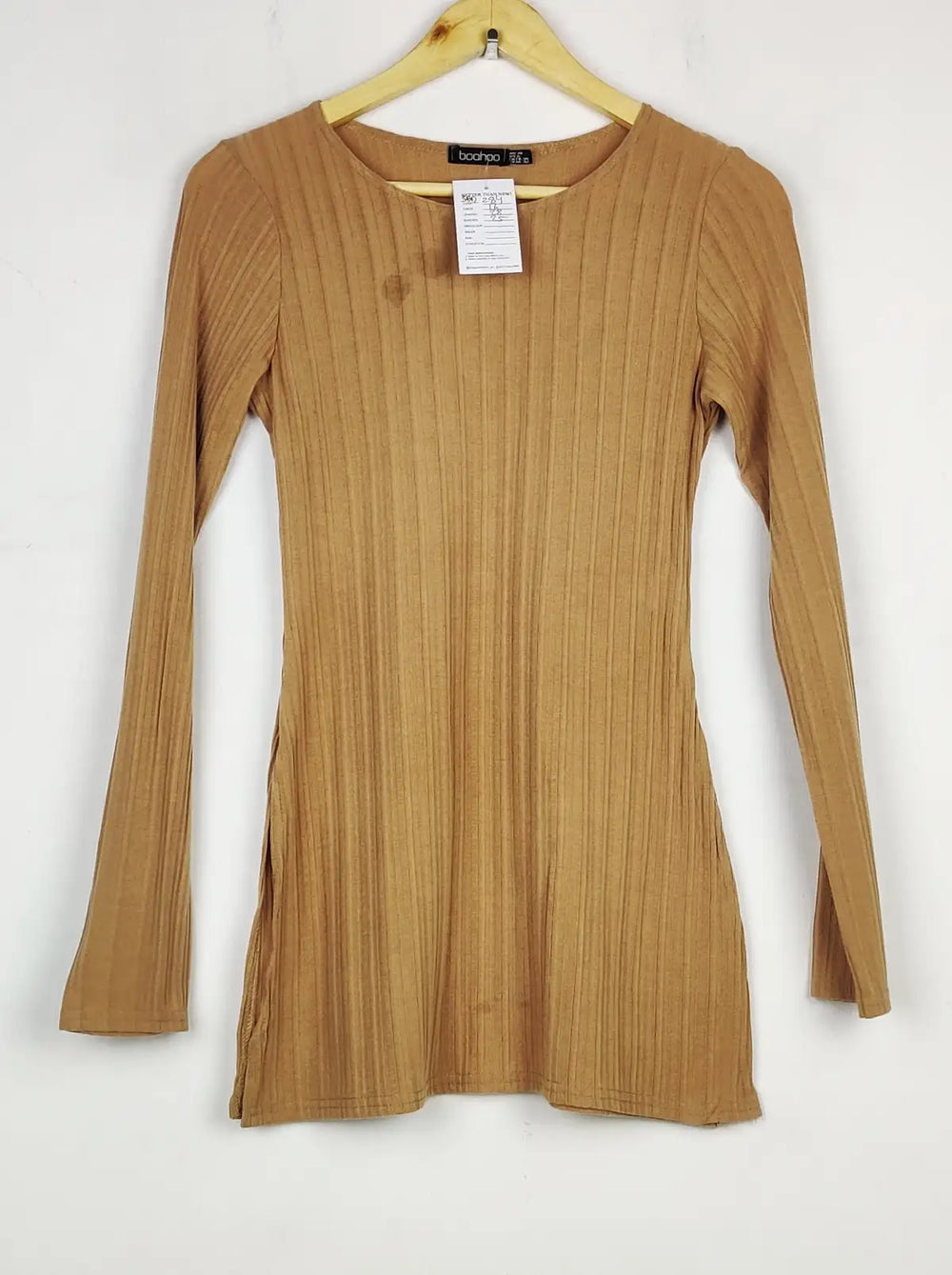 Buy online pre-used pre-loved 100% authentic & Original branded Boohoo (SBD-284) available in Pakistan. Top international brands avilable.