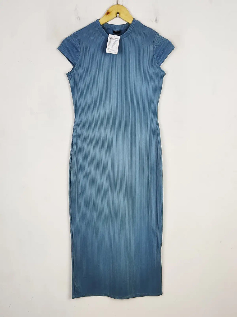 Buy online pre-used pre-loved 100% authentic & Original branded River Island (SBD-292) available in Pakistan. Top international brands avilable.