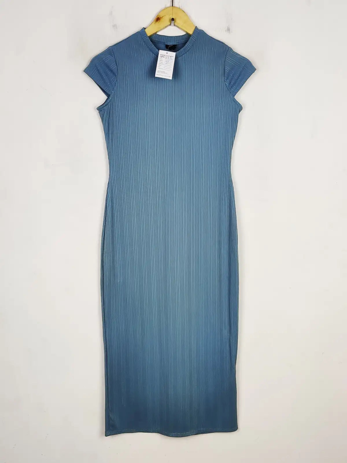 Buy online pre-used pre-loved 100% authentic & Original branded River Island (SBD-292) available in Pakistan. Top international brands avilable.