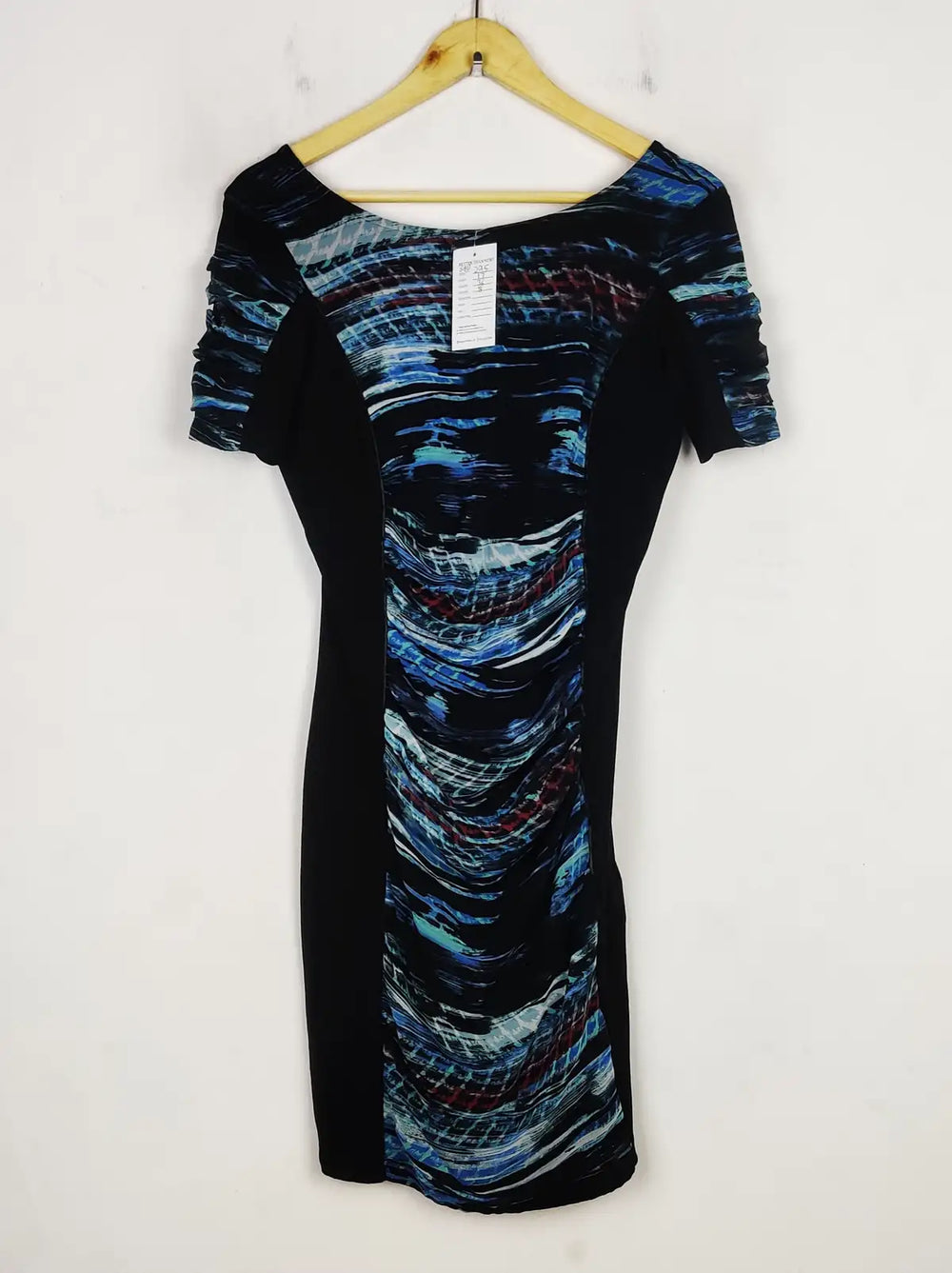 Buy online pre-used pre-loved 100% authentic & Original branded Unknown Brand (SBD-295) available in Pakistan. Top international brands avilable.