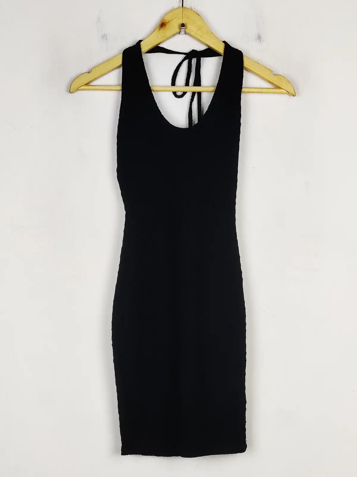 Buy online pre-used pre-loved 100% authentic & Original branded Unknown Brand (SBD-315) available in Pakistan. Top international brands avilable.