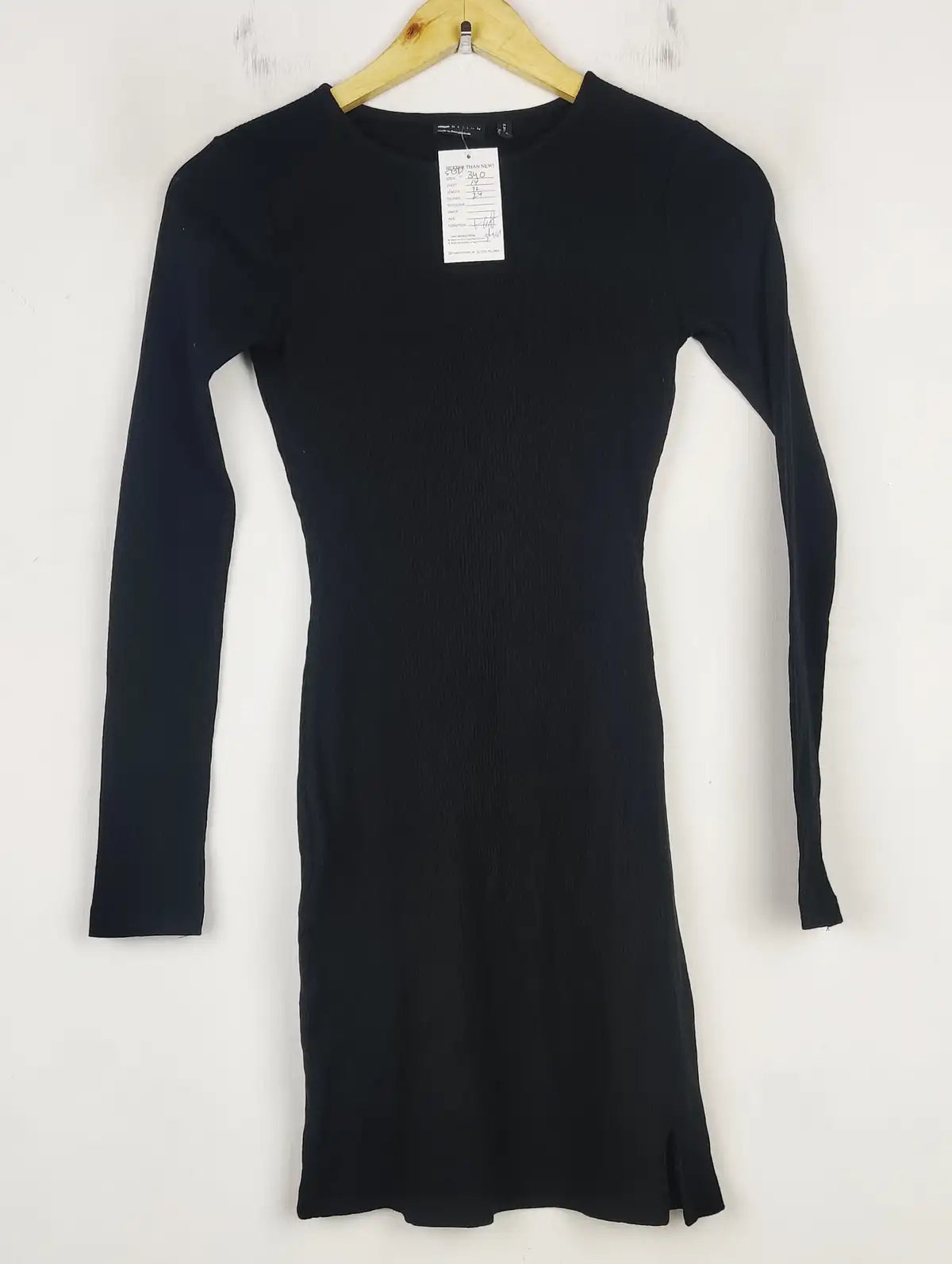 Buy online pre-used pre-loved 100% authentic & Original branded Asos (SBD-340) available in Pakistan. Top international brands avilable.