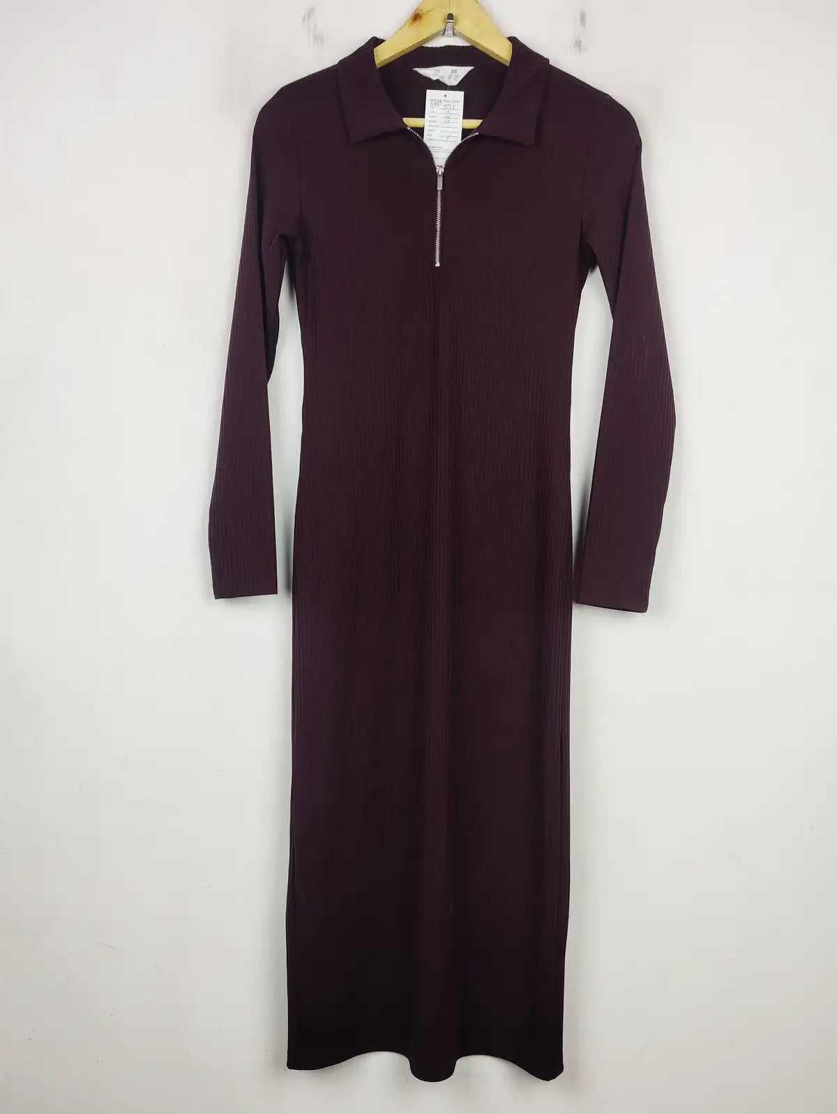 Buy online pre-used pre-loved 100% authentic & Original branded Primark (SBD-351) available in Pakistan. Top international brands avilable.