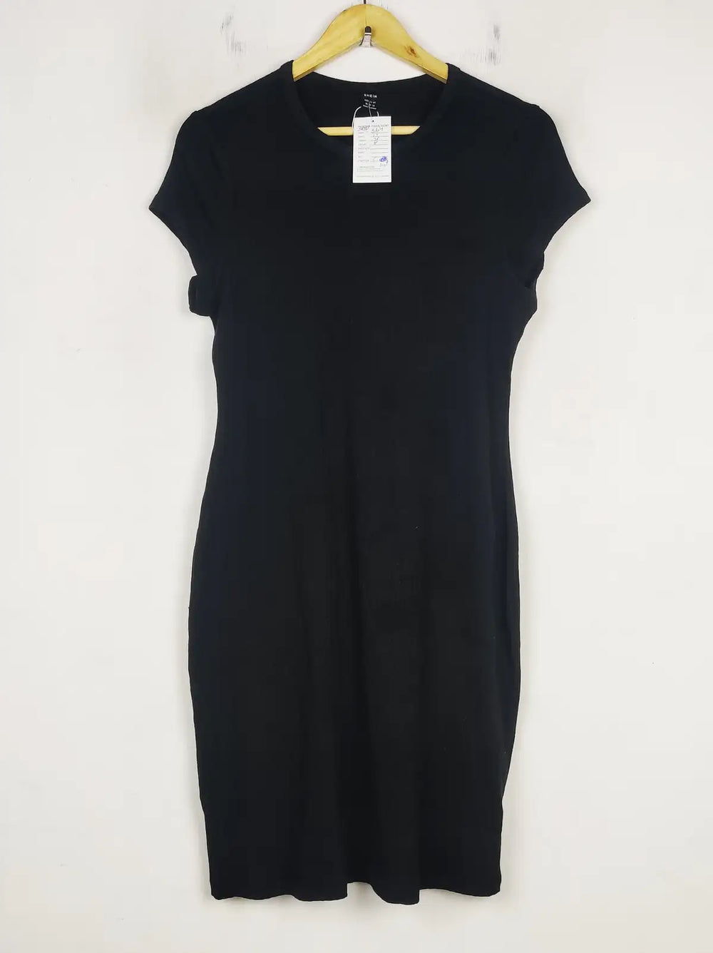 Buy online pre-used pre-loved 100% authentic & Original branded Shein (SBD-364) available in Pakistan. Top international brands avilable.