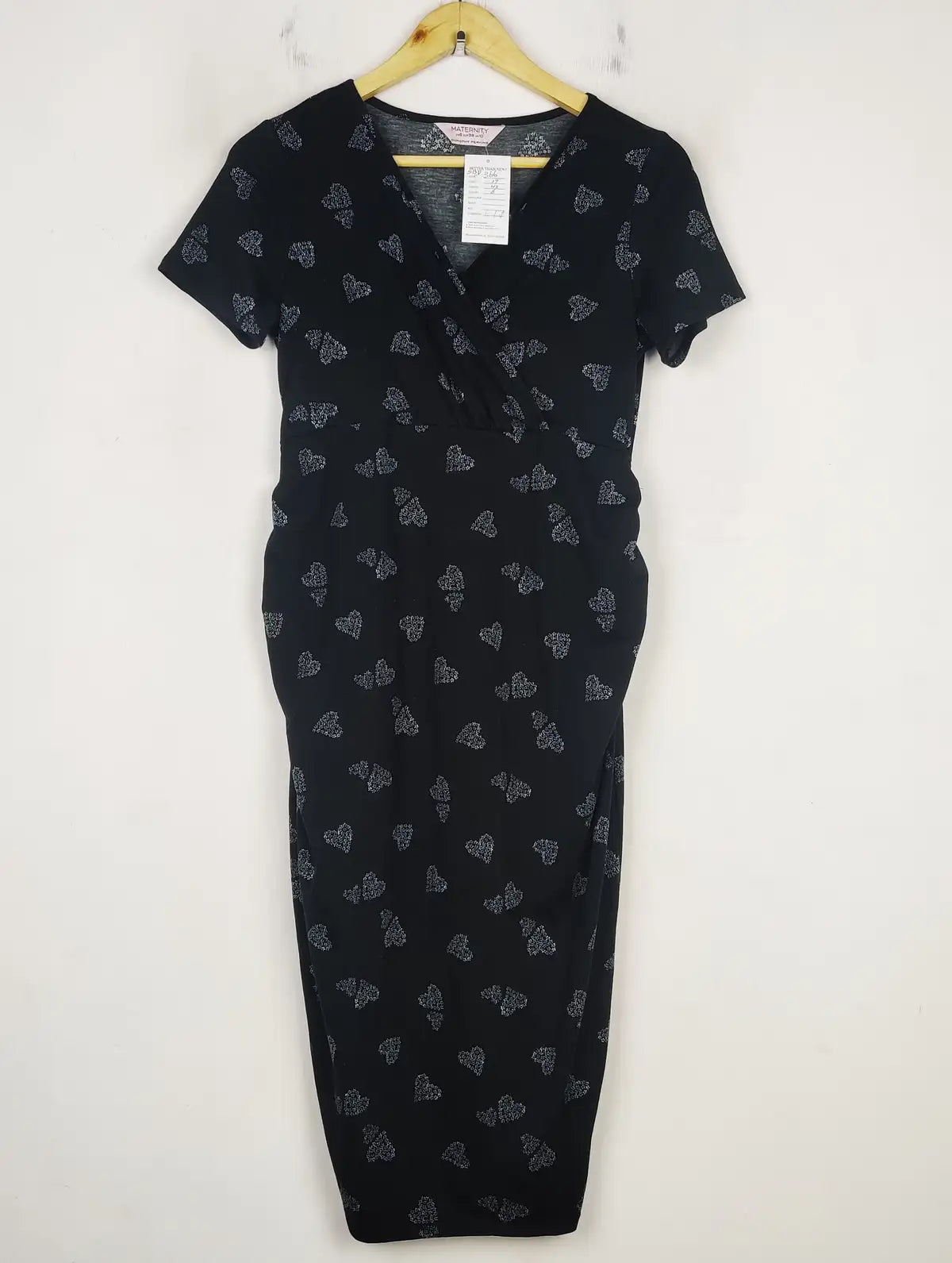 Buy online pre-used pre-loved 100% authentic & Original branded Maternity (SBD-366) available in Pakistan. Top international brands avilable.