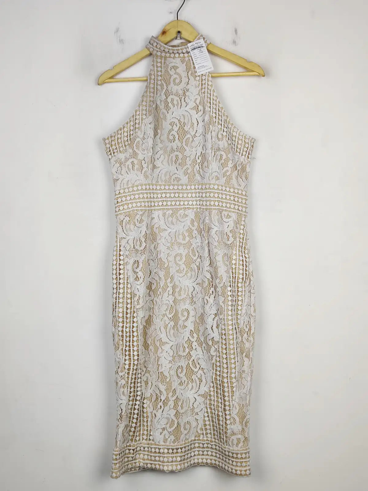 Buy online pre-used pre-loved 100% authentic & Original branded Pretty Little Thing (SBD-374) available in Pakistan. Top international brands avilable.