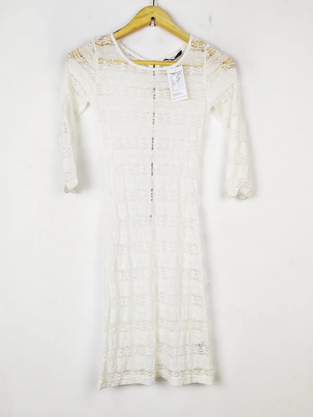 Buy online pre-used pre-loved 100% authentic & Original branded Dunnes Store (SBD-389) available in Pakistan. Top international brands avilable.