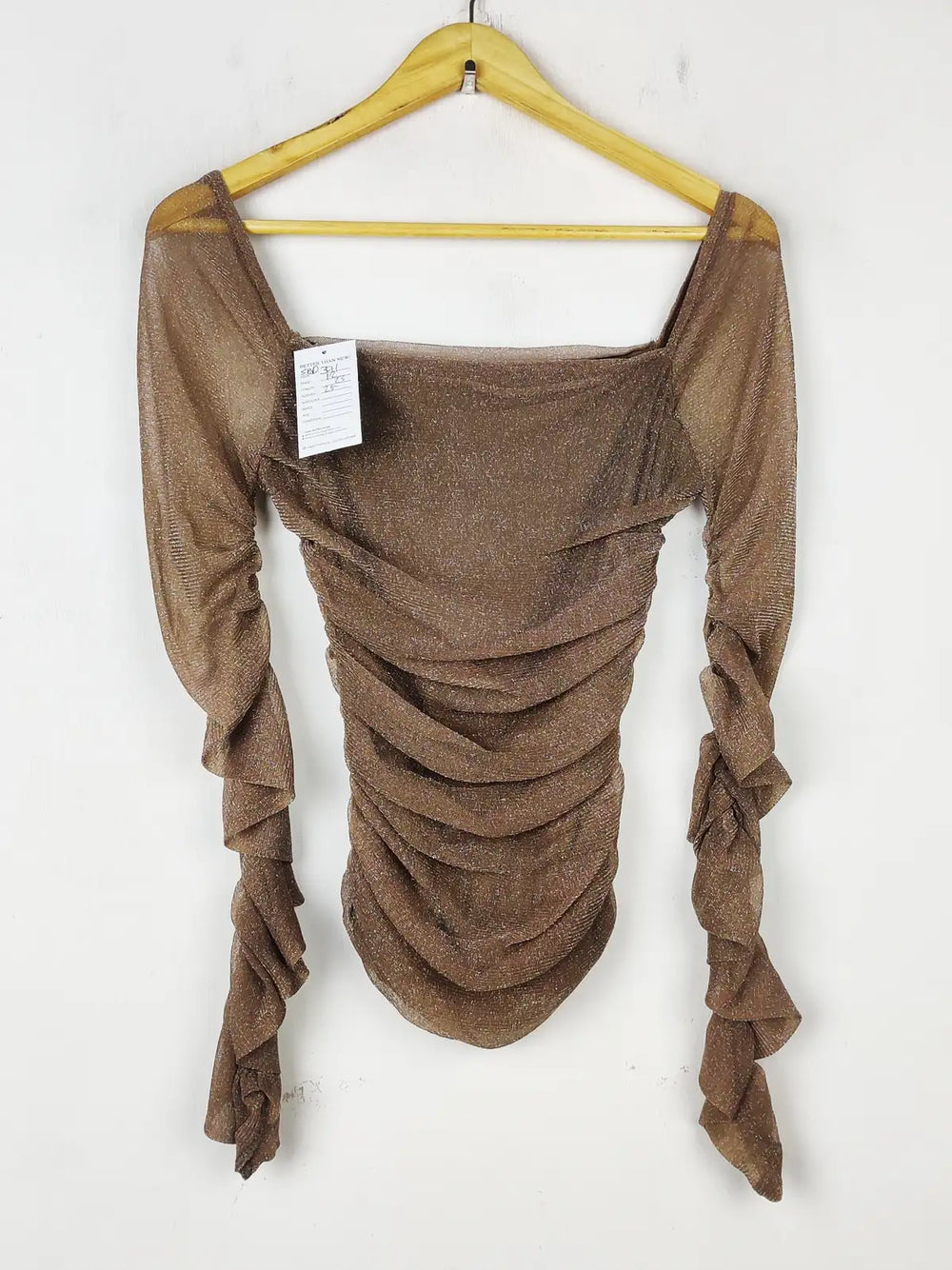 Buy online pre-used pre-loved 100% authentic & Original branded Unknown Brand (SBD-391) available in Pakistan. Top international brands avilable.