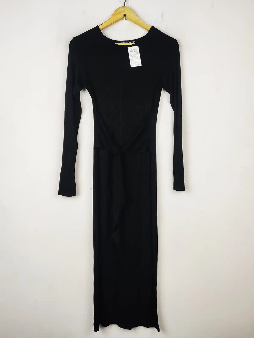 Buy online pre-used pre-loved 100% authentic & Original branded Prettylittlething (SBD-394) available in Pakistan. Top international brands avilable.