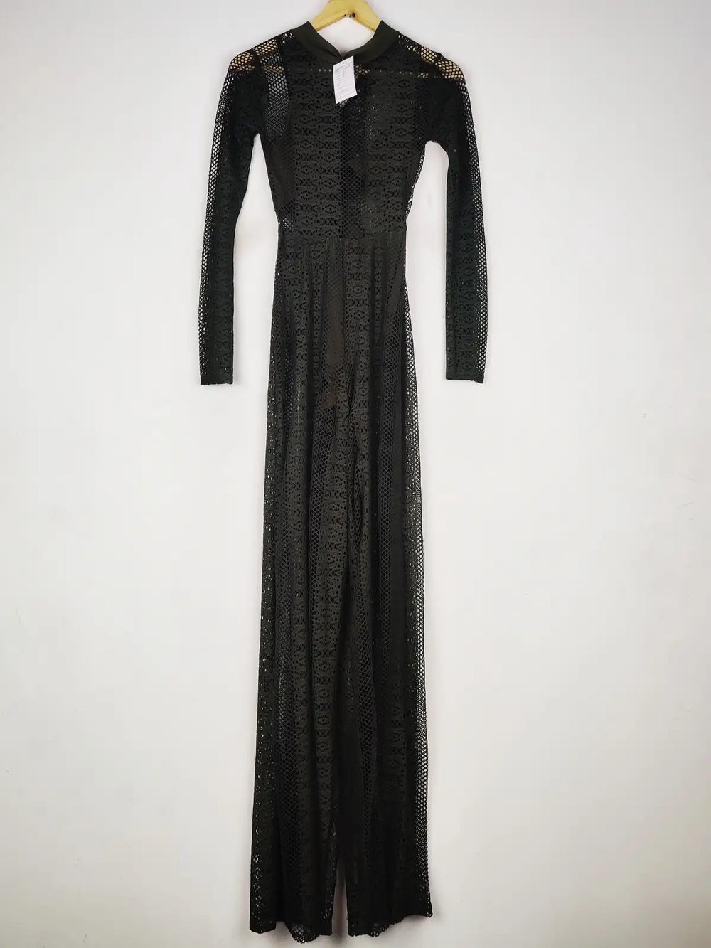 Buy online pre-used pre-loved 100% authentic & Original branded Prettylittlething (SBD-402) available in Pakistan. Top international brands avilable.
