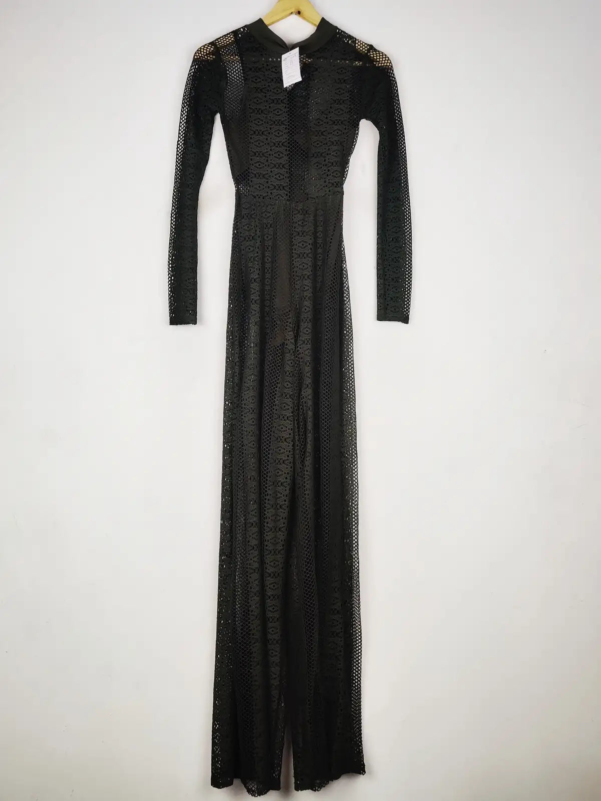 Buy online pre-used pre-loved 100% authentic & Original branded Prettylittlething (SBD-402) available in Pakistan. Top international brands avilable.