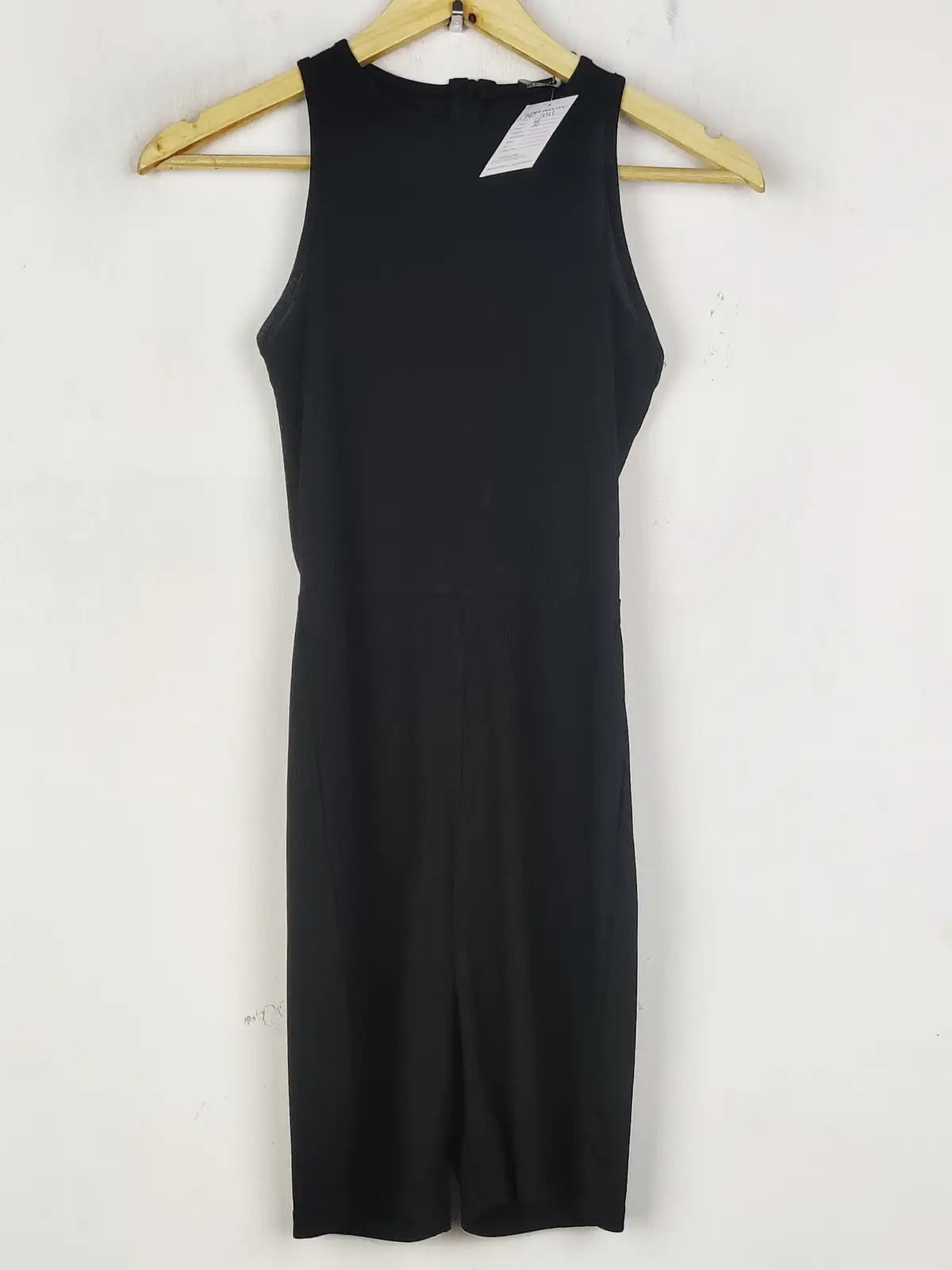 Buy online pre-used pre-loved 100% authentic & Original branded Prettylittlething (SBD-441) available in Pakistan. Top international brands avilable.