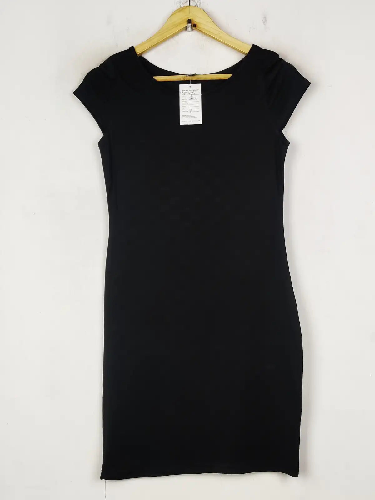 Buy online pre-used pre-loved 100% authentic & Original branded Shein (SBD-455) available in Pakistan. Top international brands avilable.