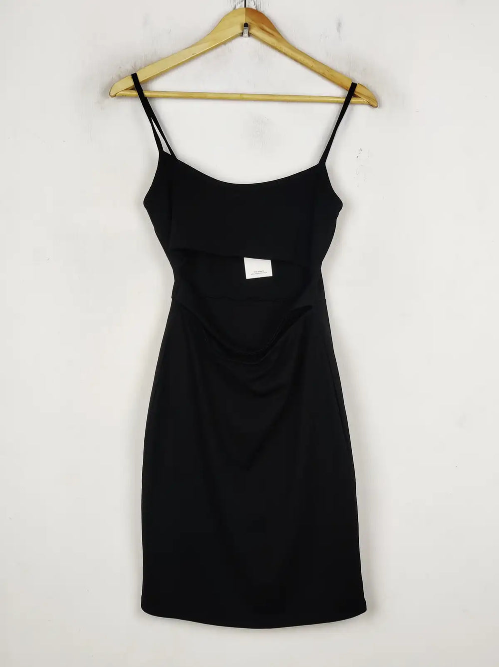 Buy online pre-used pre-loved 100% authentic & Original branded Prettylittlething (SBD-465) available in Pakistan. Top international brands avilable.