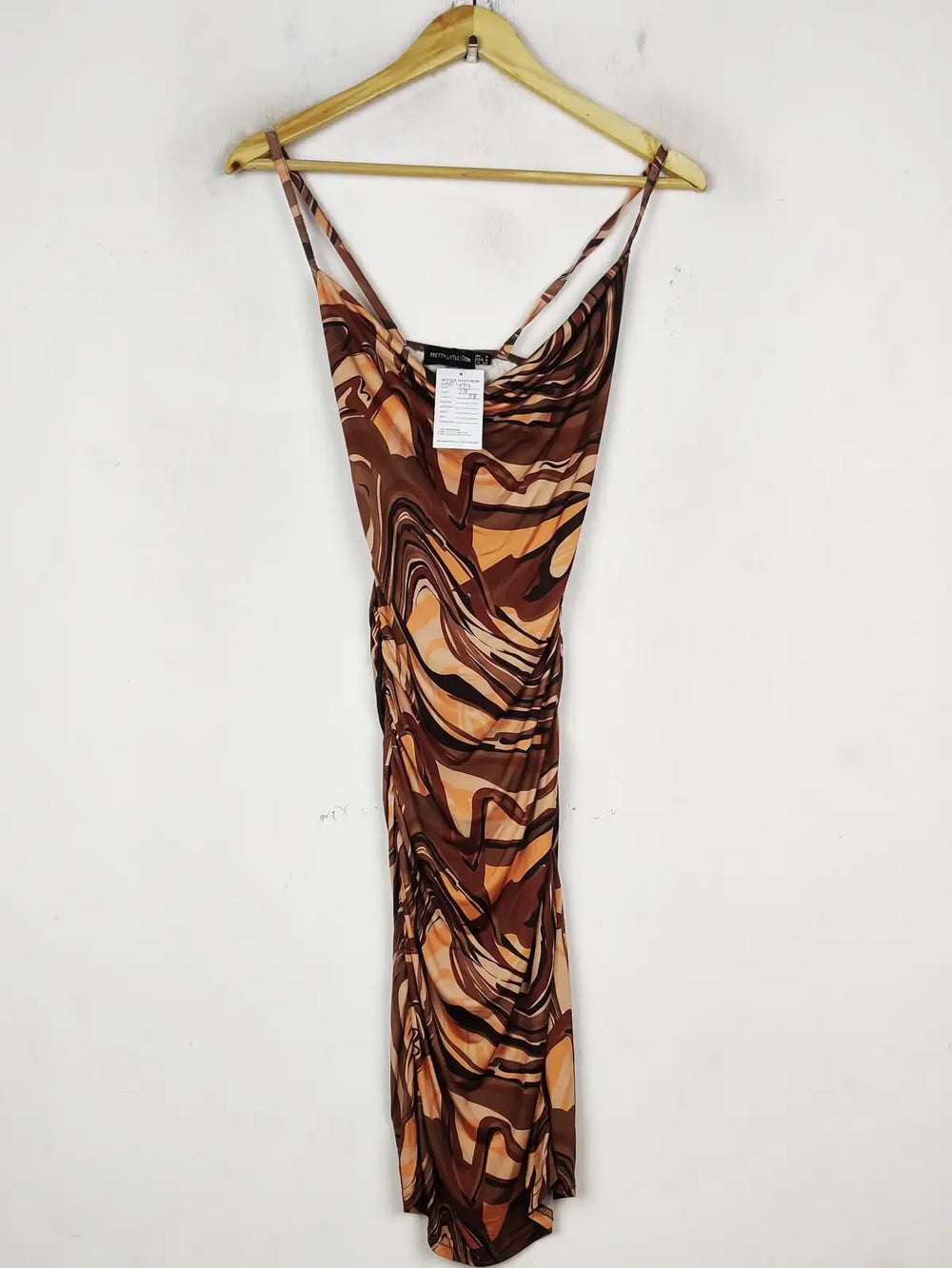 Buy online pre-used pre-loved 100% authentic & Original branded Prettylittlething (SBD-479) available in Pakistan. Top international brands avilable.