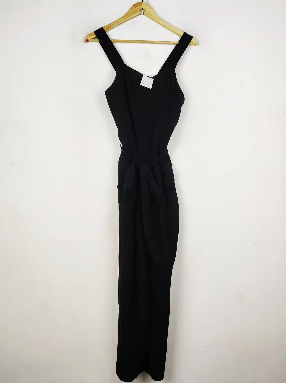 Buy online pre-used pre-loved 100% authentic & Original branded H&M (SBD-490) available in Pakistan. Top international brands avilable.
