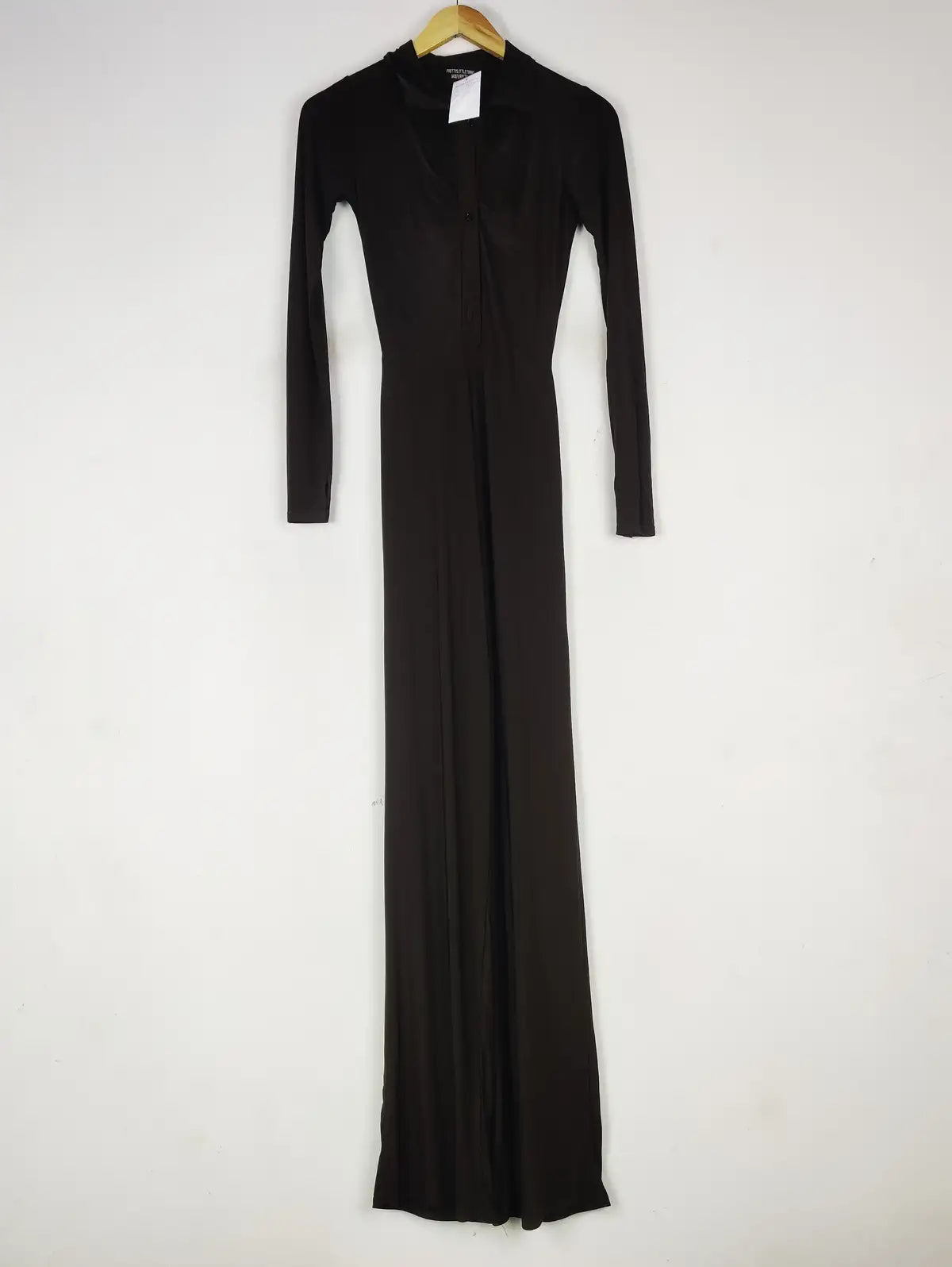 Buy online pre-used pre-loved 100% authentic & Original branded Prettylittlething (SBD-500) available in Pakistan. Top international brands avilable.