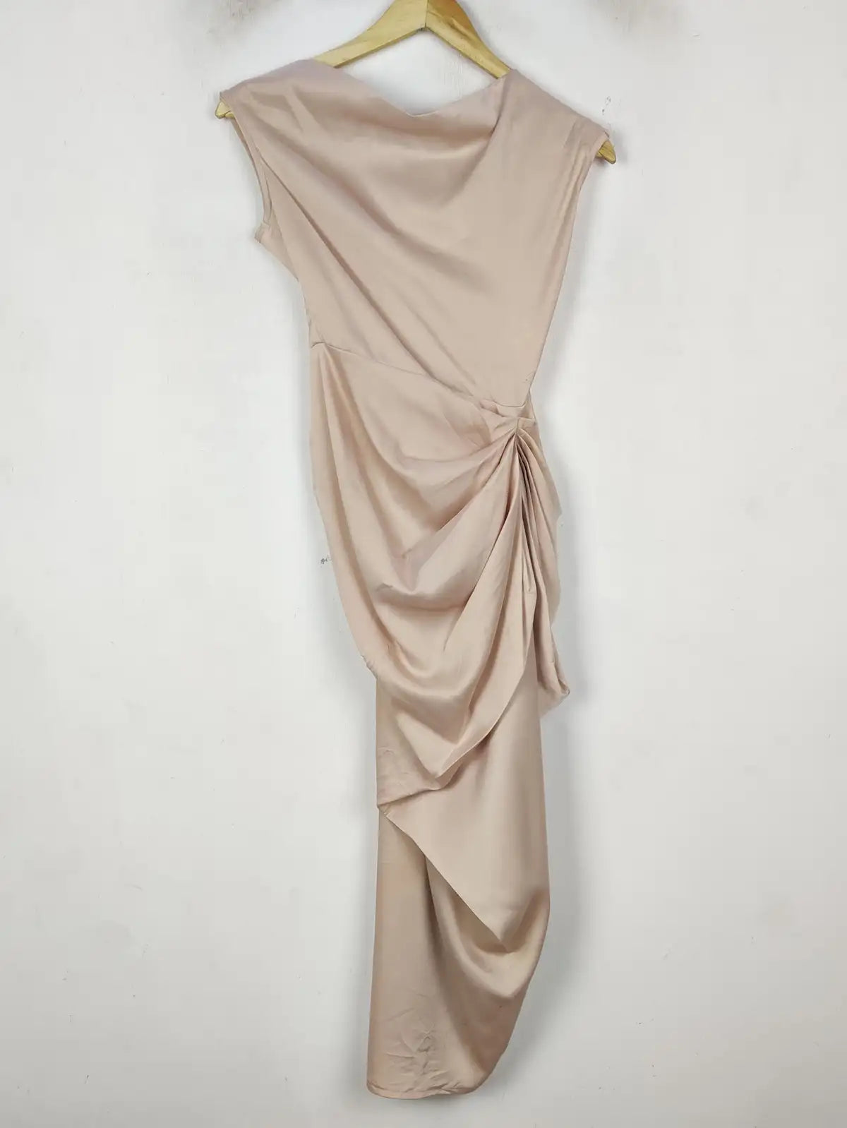 Buy online pre-used pre-loved 100% authentic & Original branded Prettylittlething (SBD-509) available in Pakistan. Top international brands avilable.