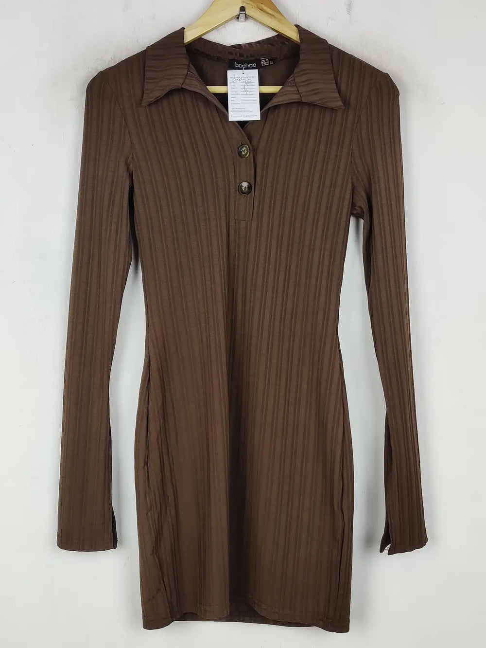 Buy online pre-used pre-loved 100% authentic & Original branded Boohoo (SBD-515) available in Pakistan. Top international brands avilable.