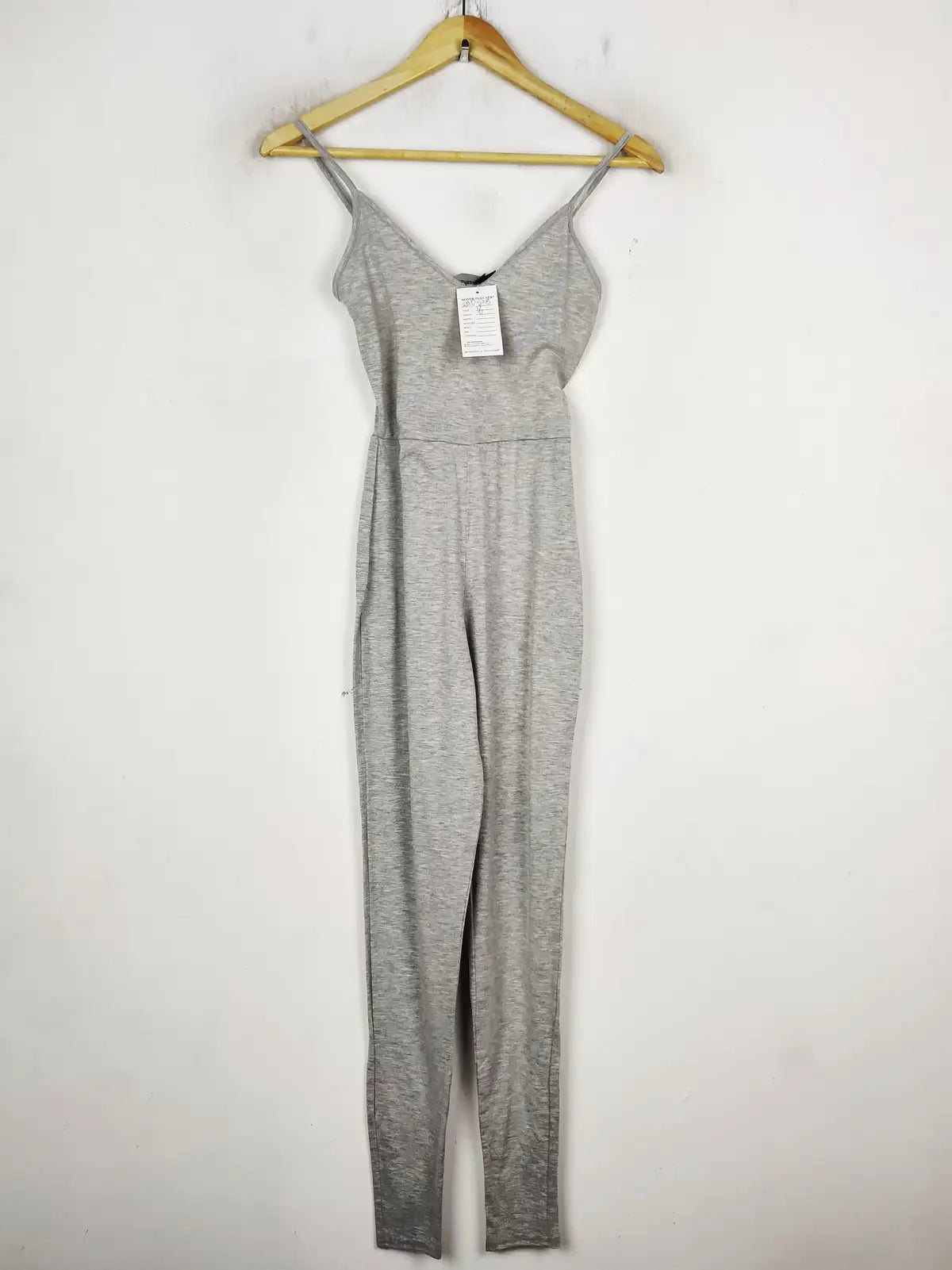 Buy online pre-used pre-loved 100% authentic & Original branded Prettylittlething (SBD-528) available in Pakistan. Top international brands avilable.