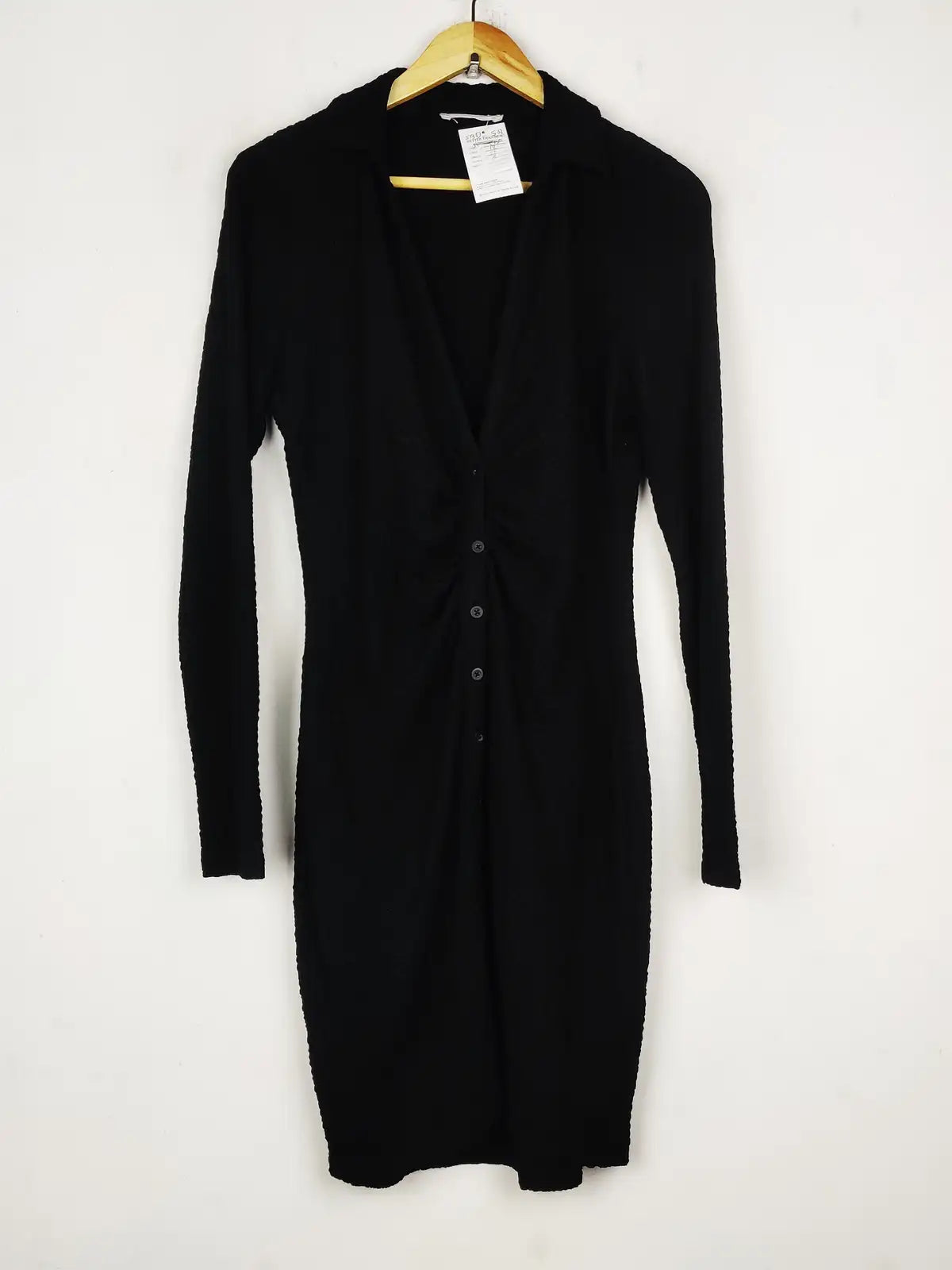 Buy online pre-used pre-loved 100% authentic & Original branded Primark (SBD-532) available in Pakistan. Top international brands avilable.