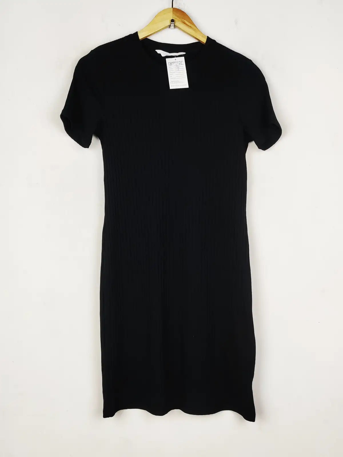Buy online pre-used pre-loved 100% authentic & Original branded Primark (SBD-542) available in Pakistan. Top international brands avilable.