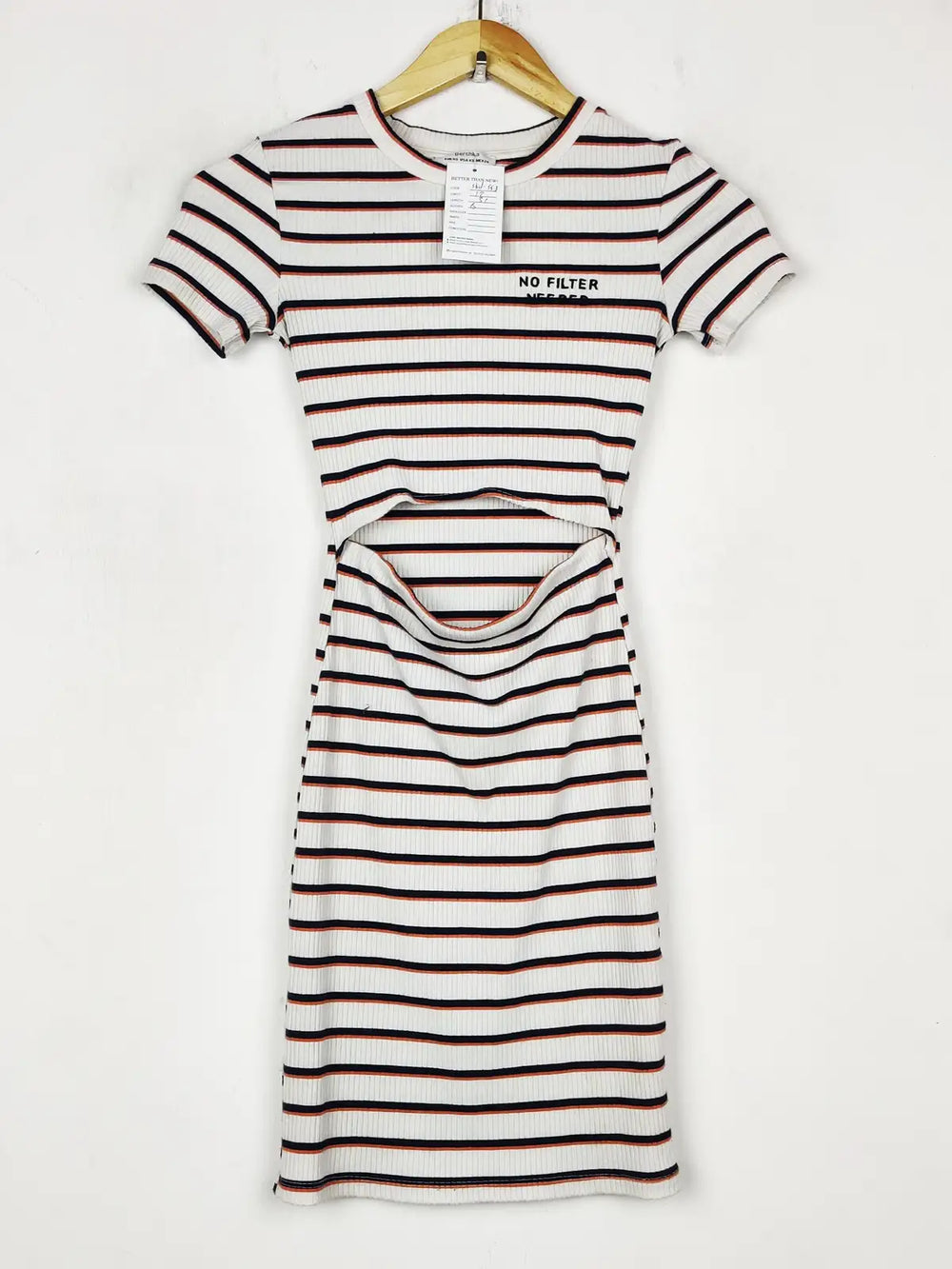 Buy online pre-used pre-loved 100% authentic & Original branded Bershka (SBD-553) available in Pakistan. Top international brands avilable.