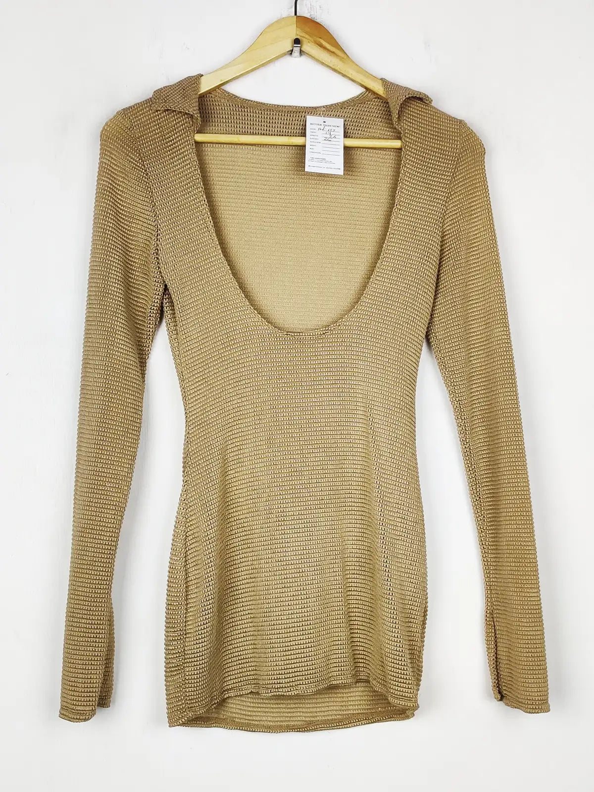 Buy online pre-used pre-loved 100% authentic & Original branded Unknown Brand (SBD-557) available in Pakistan. Top international brands avilable.