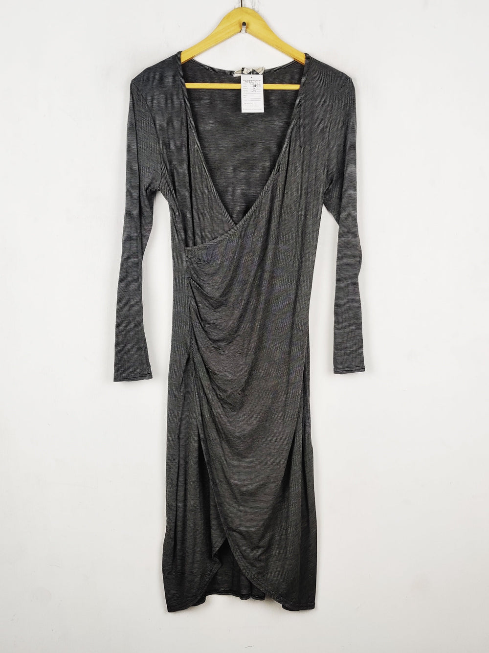 Buy online pre-used pre-loved 100% authentic & Original branded Miss Selfridge (SBD-591) available in Pakistan. Top international brands avilable.