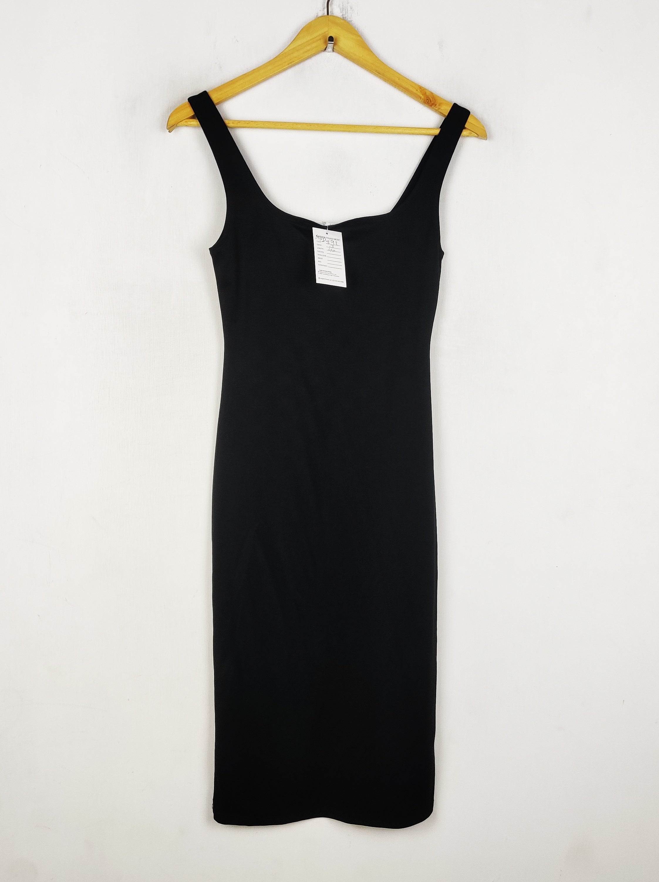 Buy online pre-used pre-loved 100% authentic & Original branded Primark (SBD-592) available in Pakistan. Top international brands avilable.