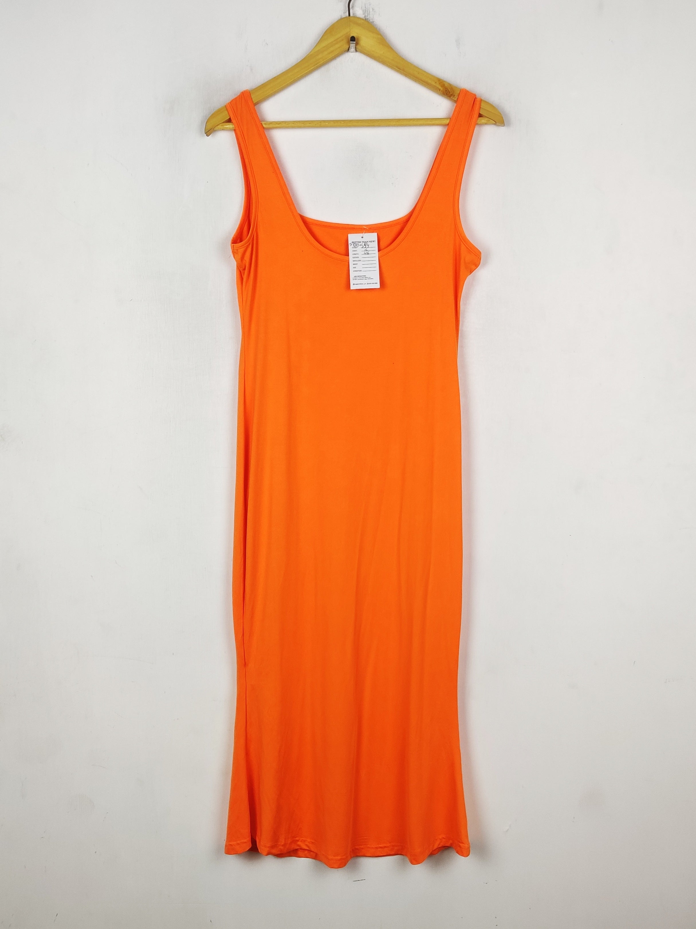 Buy online pre-used pre-loved 100% authentic & Original branded Unknown Brand (SBD-594) available in Pakistan. Top international brands avilable.