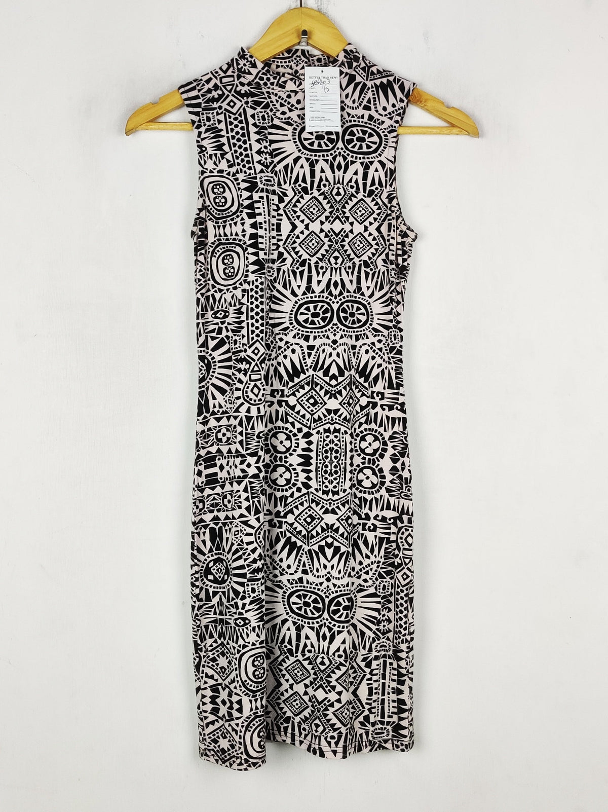 Buy online pre-used pre-loved 100% authentic & Original branded Jane Norman (SBD-603) available in Pakistan. Top international brands avilable.