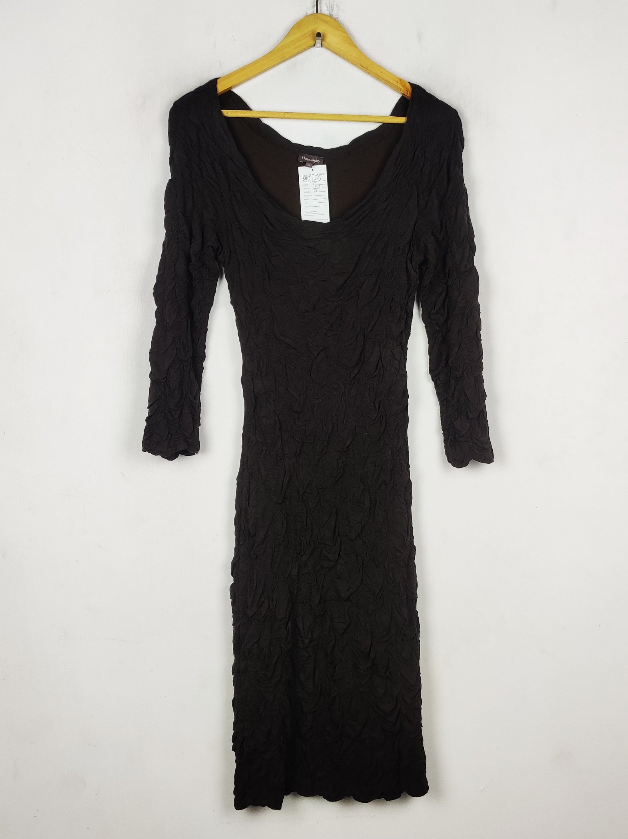 Buy online pre-used pre-loved 100% authentic & Original branded Phase Eight (SBD-605) available in Pakistan. Top international brands avilable.