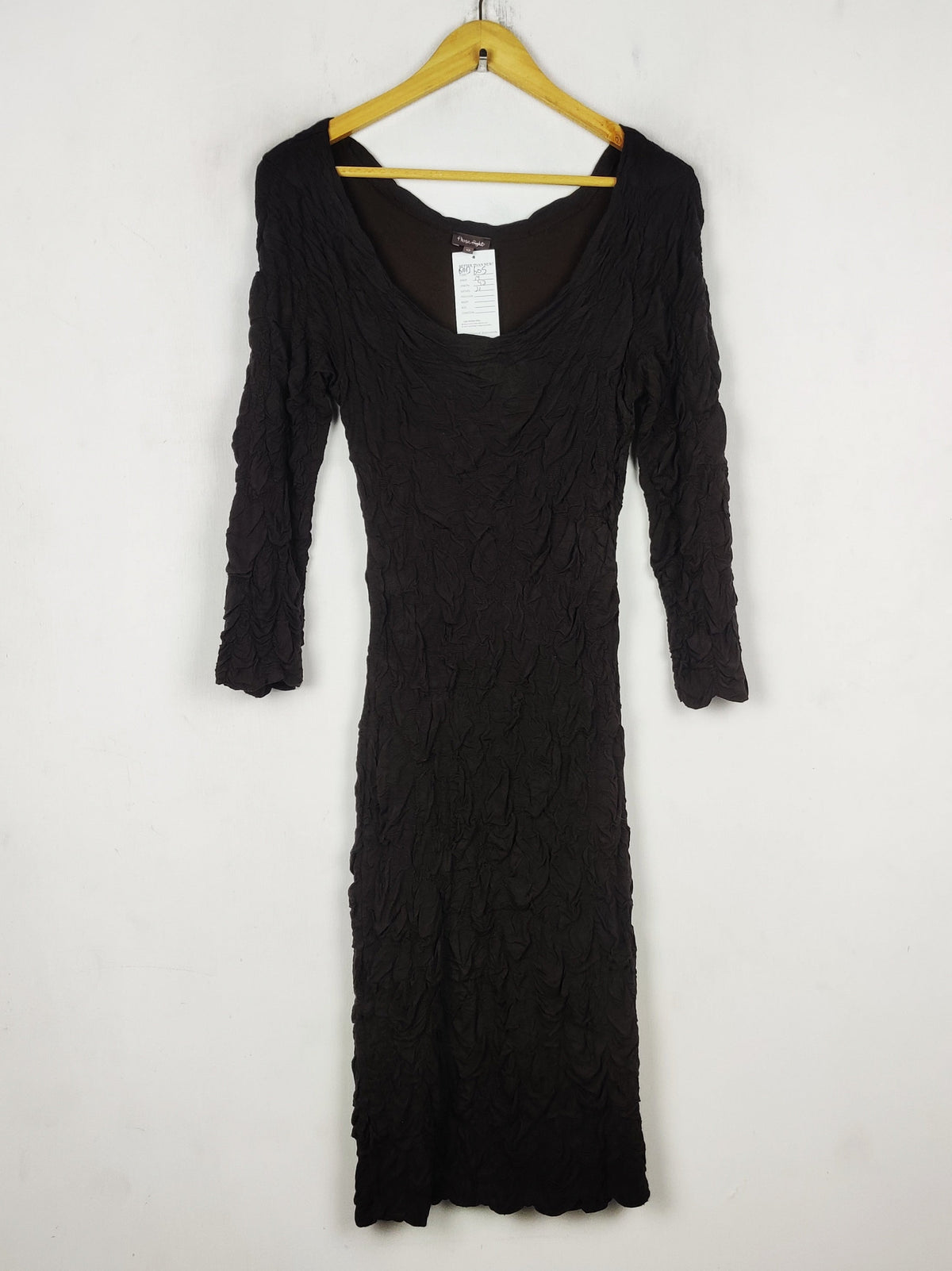 Buy online pre-used pre-loved 100% authentic & Original branded Phase Eight (SBD-605) available in Pakistan. Top international brands avilable.