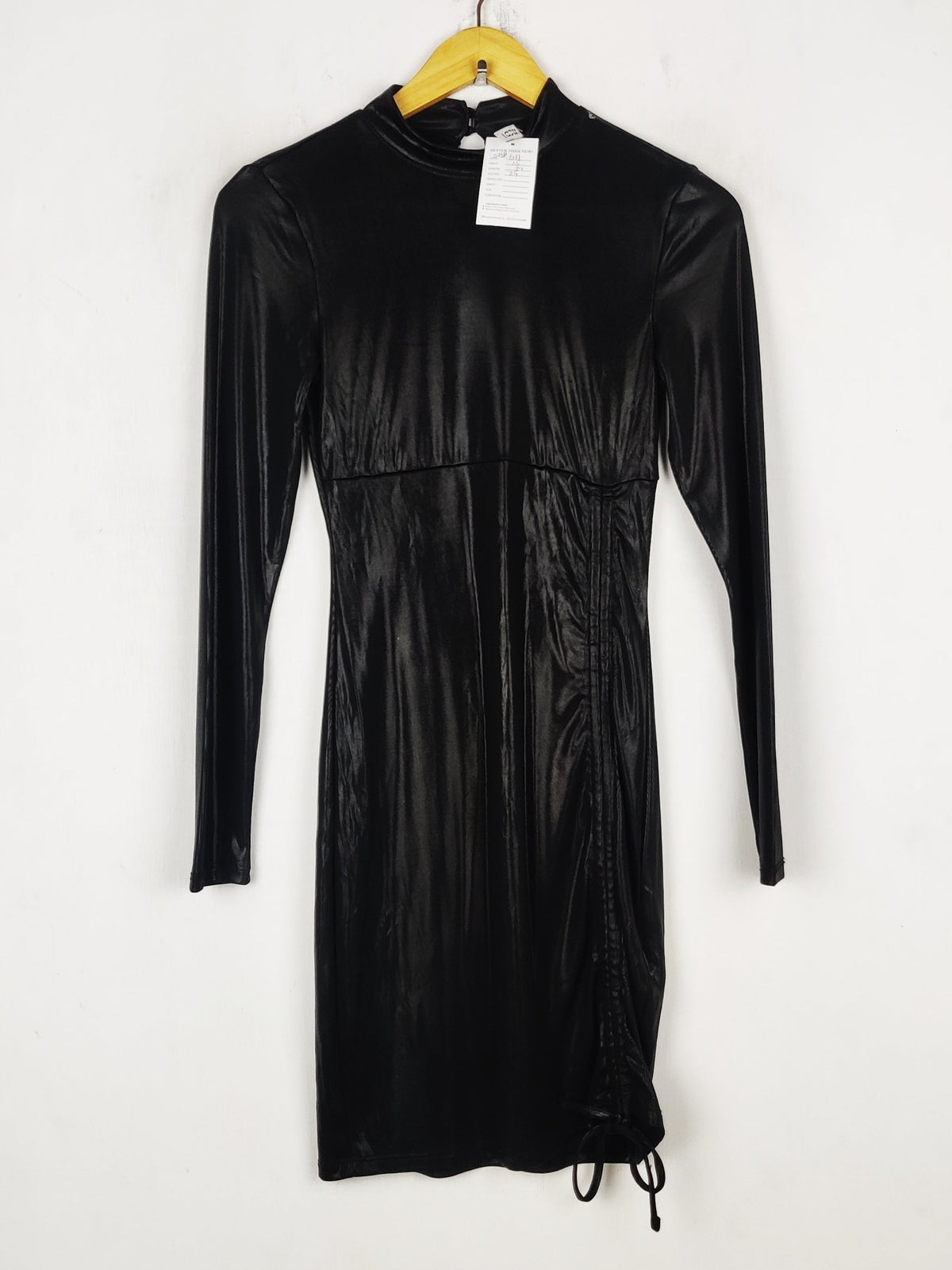 Buy online pre-used pre-loved 100% authentic & Original branded H&M (SBD-611) available in Pakistan. Top international brands avilable.