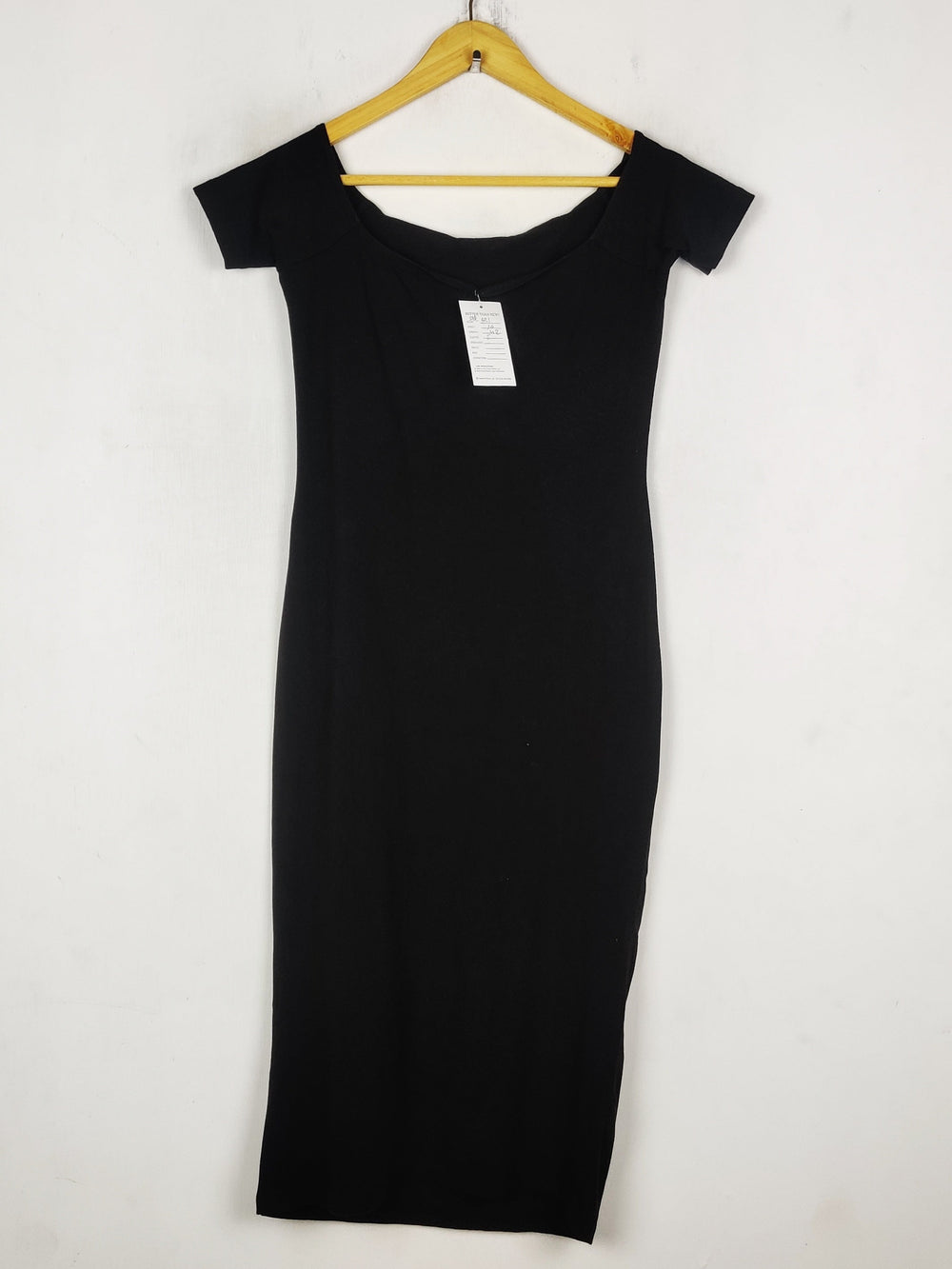 Buy online pre-used pre-loved 100% authentic & Original branded Asos (SBD-621) available in Pakistan. Top international brands avilable.