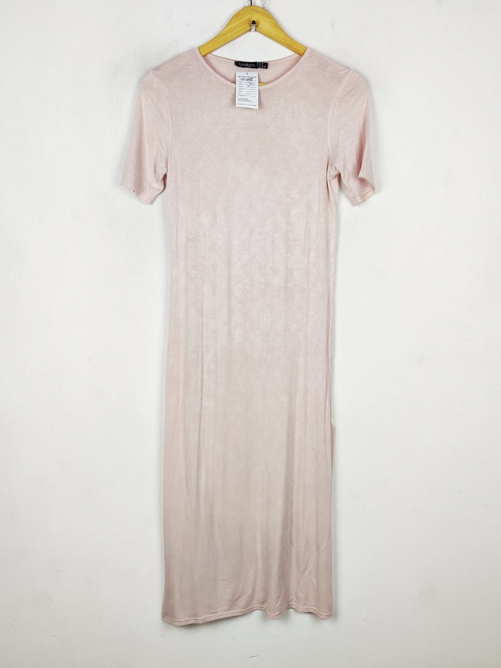 Buy online pre-used pre-loved 100% authentic & Original branded Boohoo (SBD-645) available in Pakistan. Top international brands avilable.