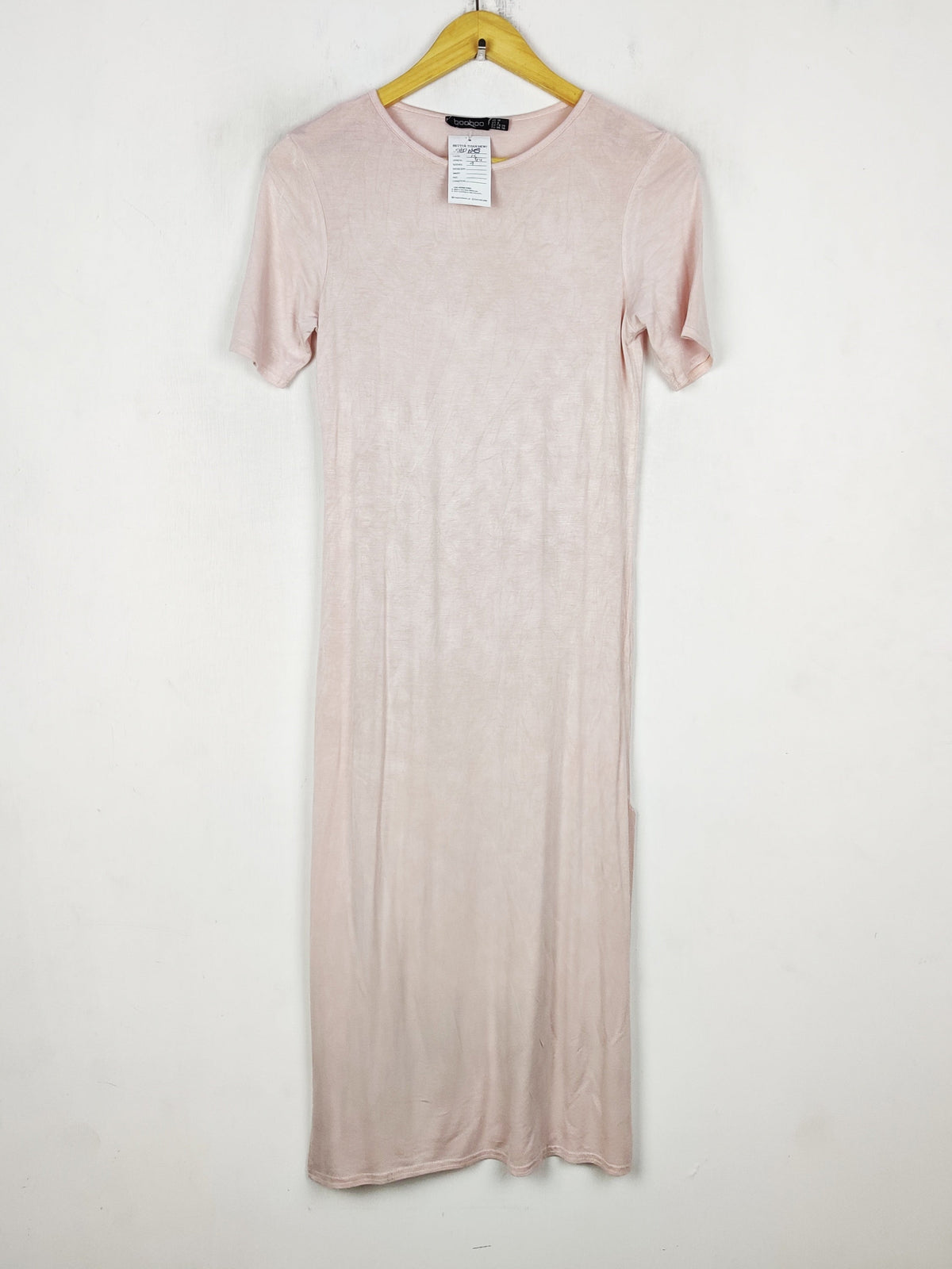 Buy online pre-used pre-loved 100% authentic & Original branded Boohoo (SBD-645) available in Pakistan. Top international brands avilable.