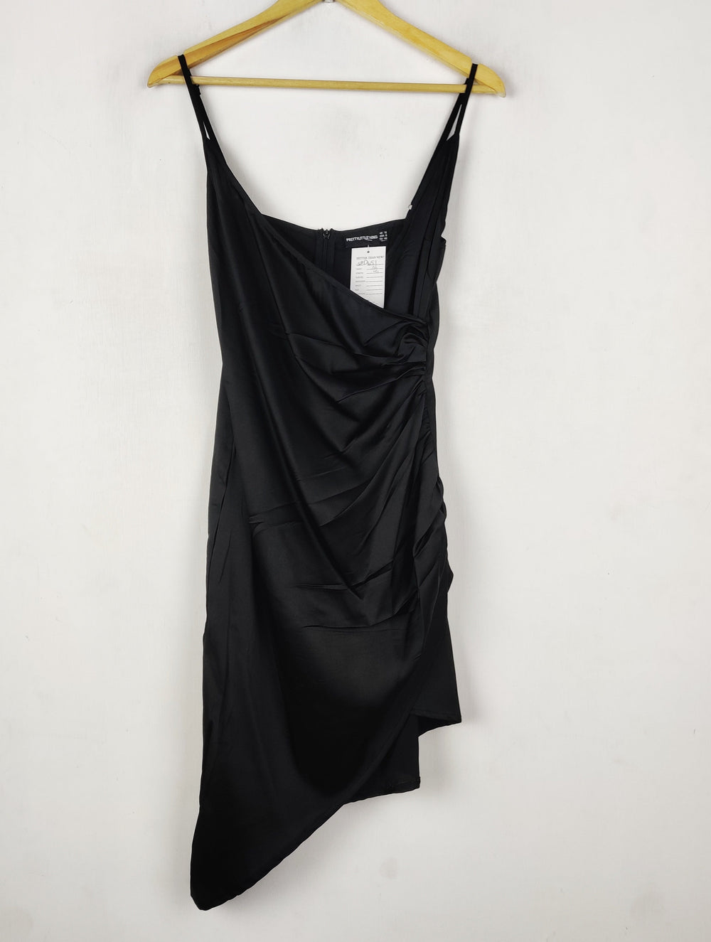 Buy online pre-used pre-loved 100% authentic & Original branded Prettylittlething (SBD-651) available in Pakistan. Top international brands avilable.