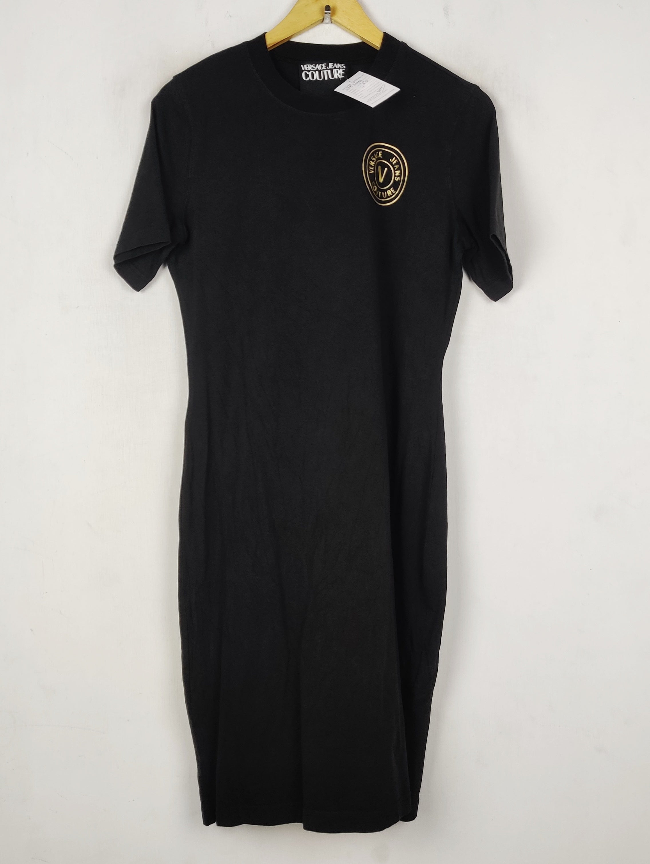Buy online pre-used pre-loved 100% authentic & Original branded V.E.R.S.A.C.E (SBD-660) available in Pakistan. Top international brands avilable.